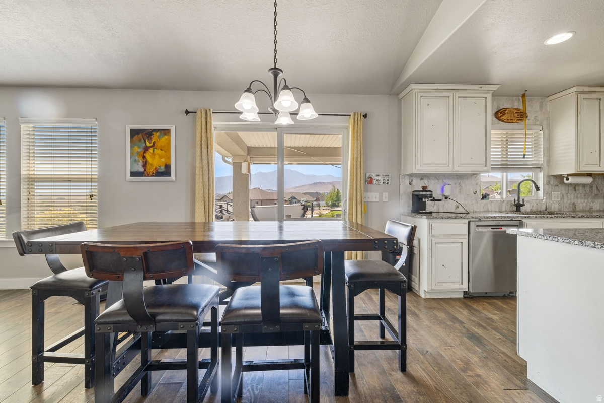 VALLEY VIEW RANCH - Residential