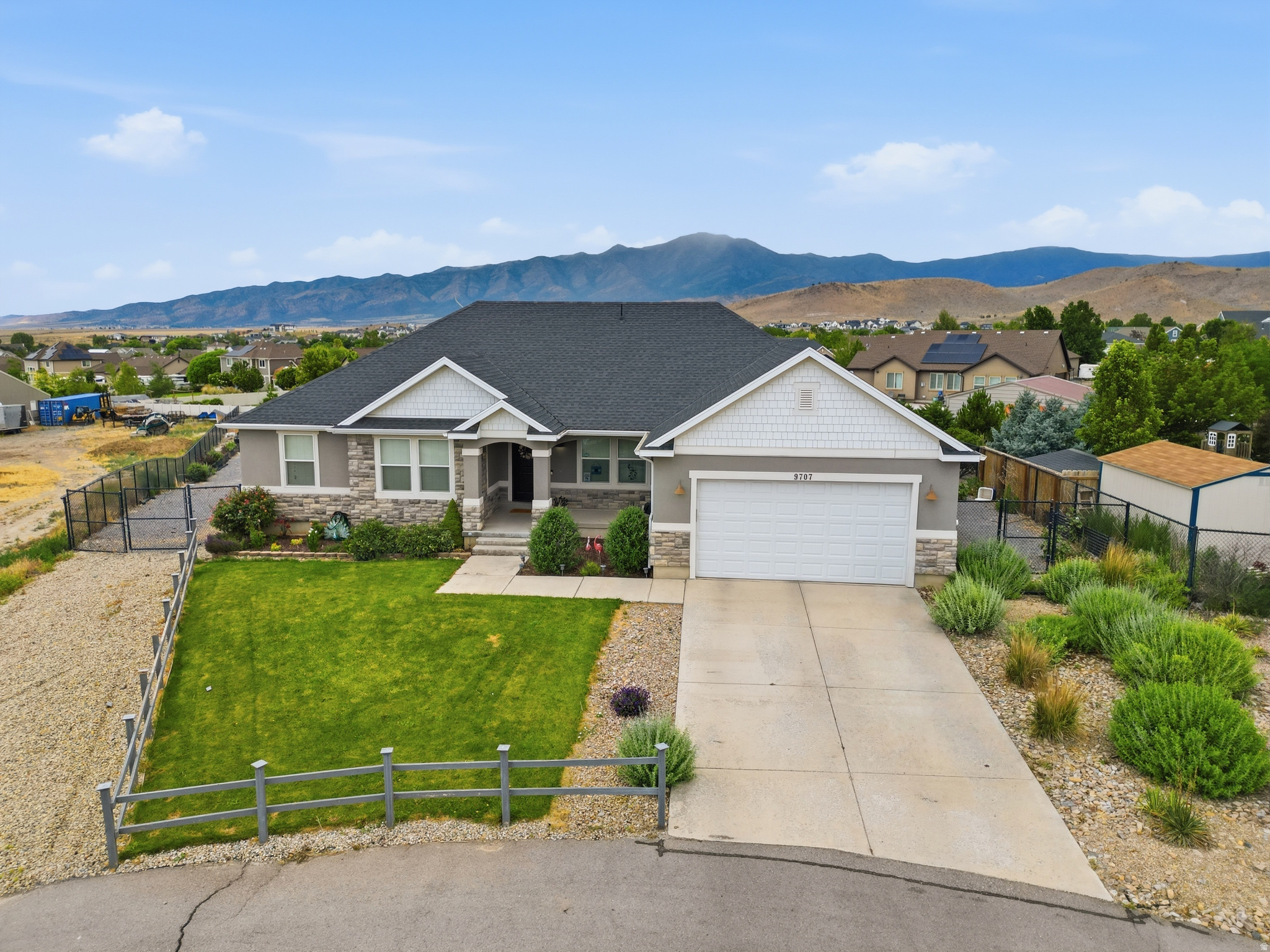 VALLEY VIEW RANCH - Residential
