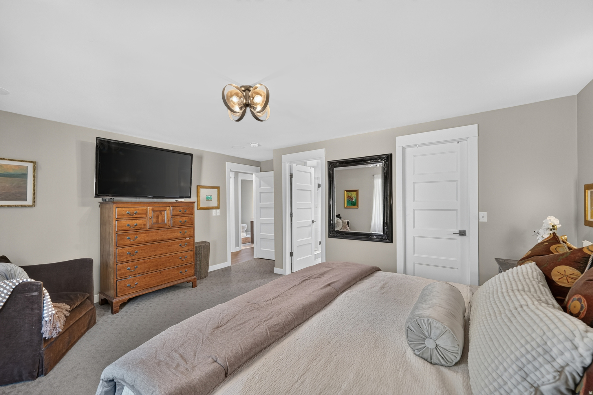MOUNT OLYMPUS CONDOMINIUMS - Residential