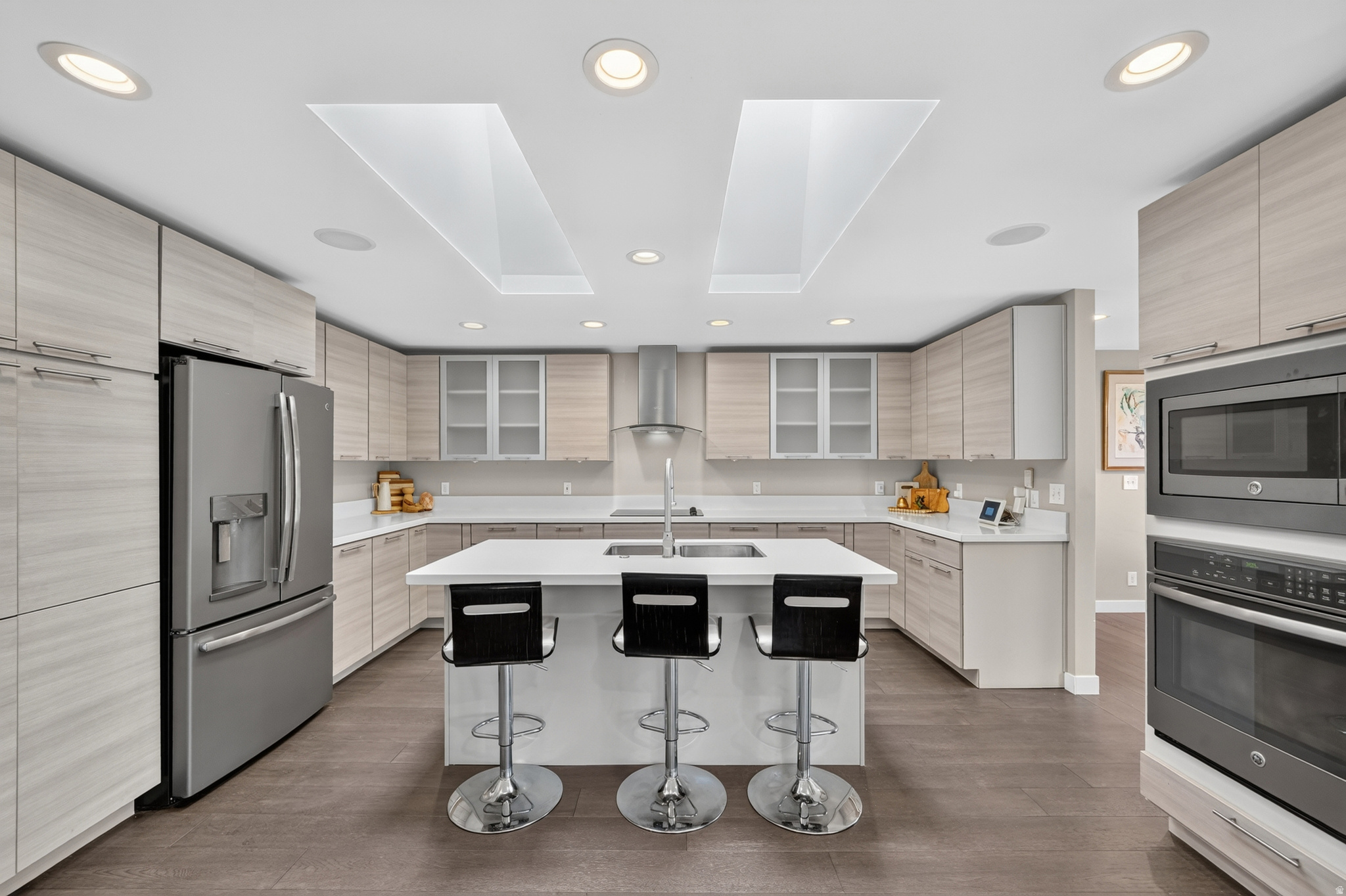 MOUNT OLYMPUS CONDOMINIUMS - Residential