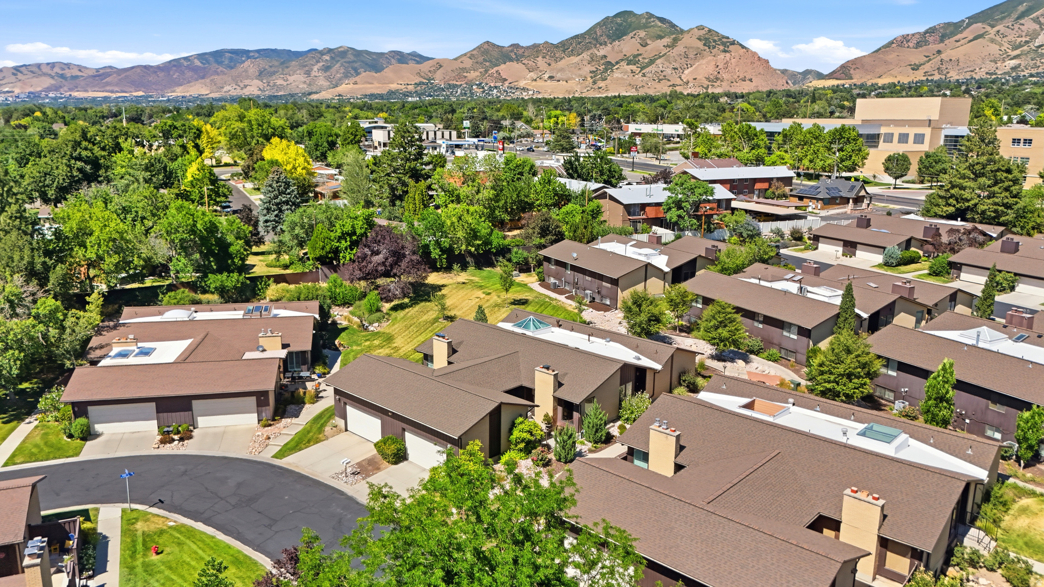 MOUNT OLYMPUS CONDOMINIUMS - Residential