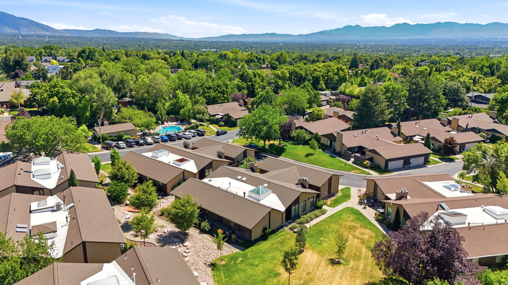 MOUNT OLYMPUS CONDOMINIUMS - Residential