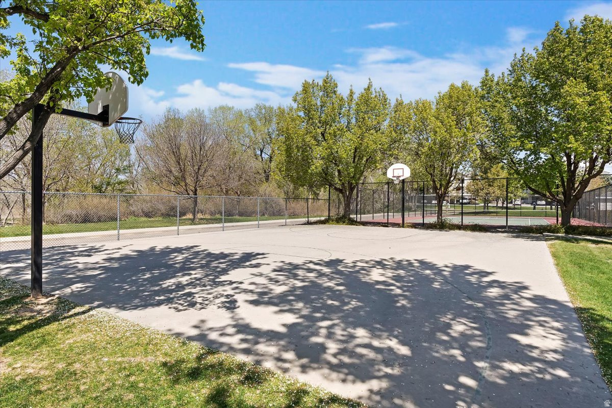 RIVER RUN - Residential