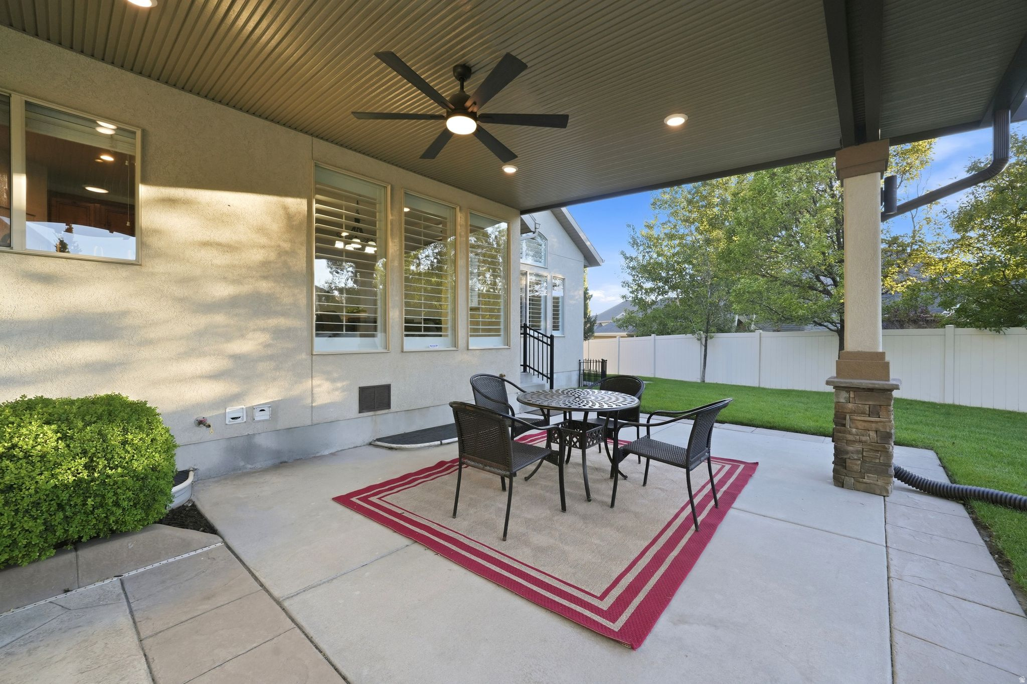 THE RIDGE@ LITTLE CO - Residential