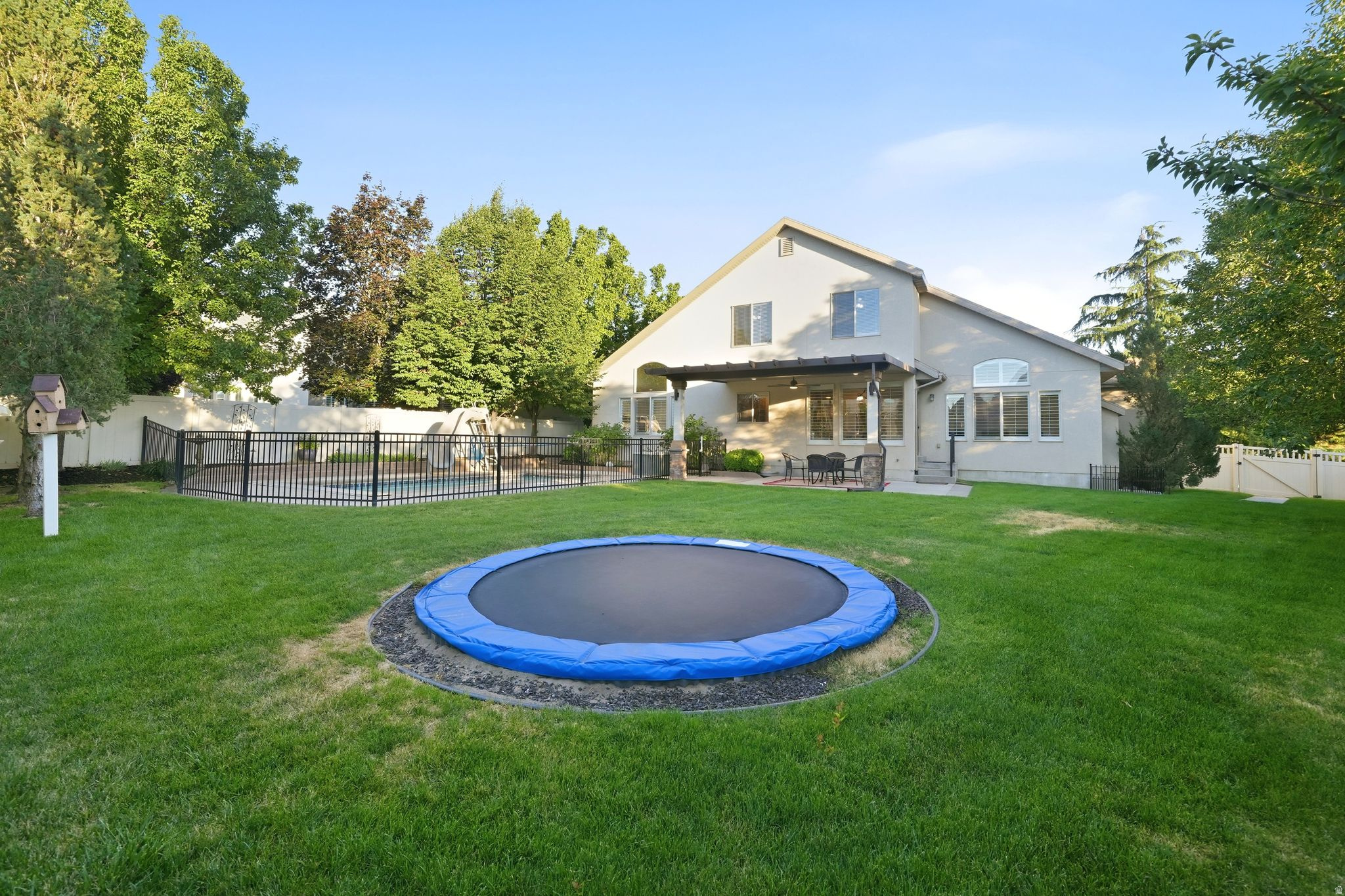 THE RIDGE@ LITTLE CO - Residential