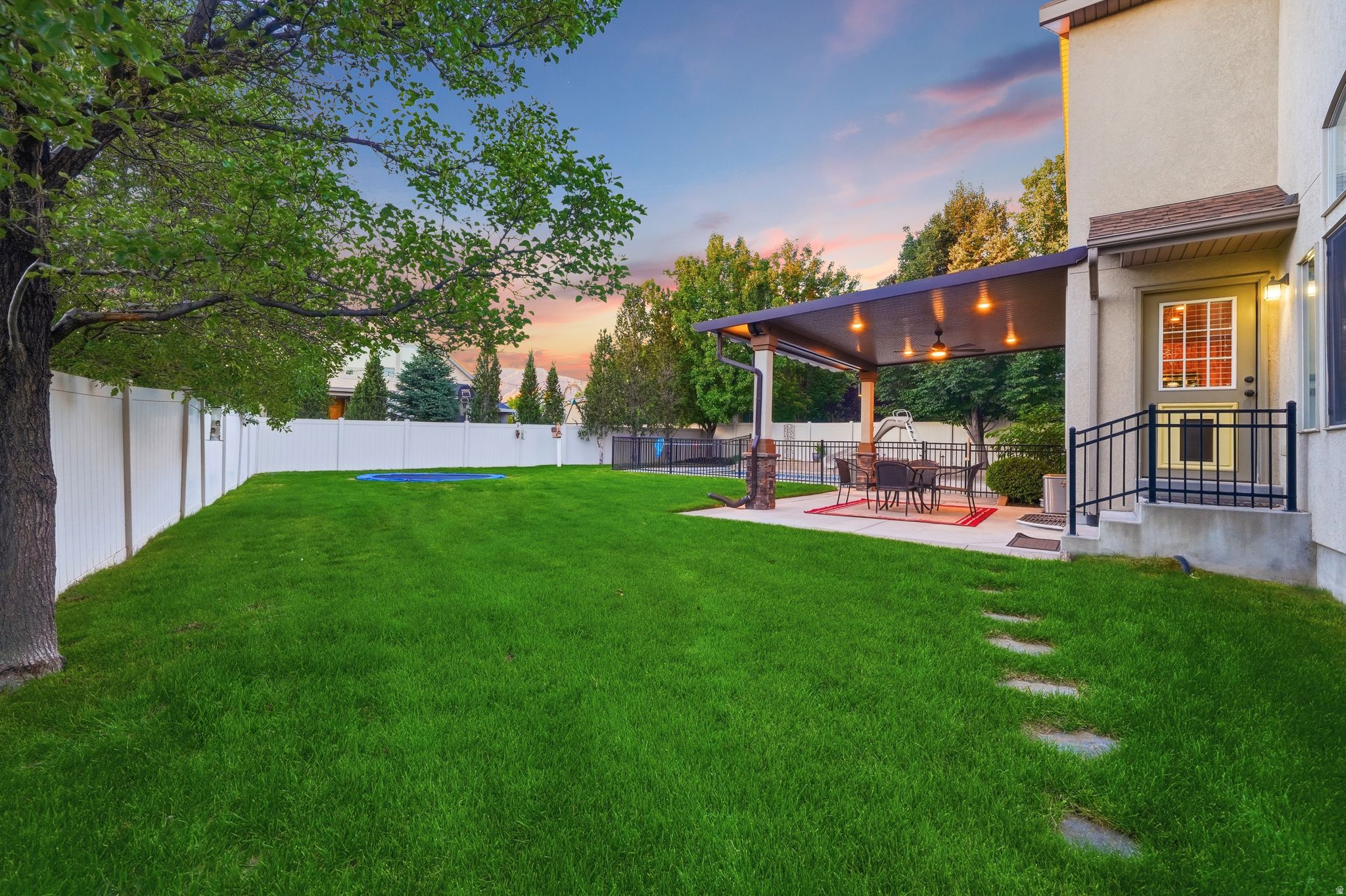 THE RIDGE@ LITTLE CO - Residential