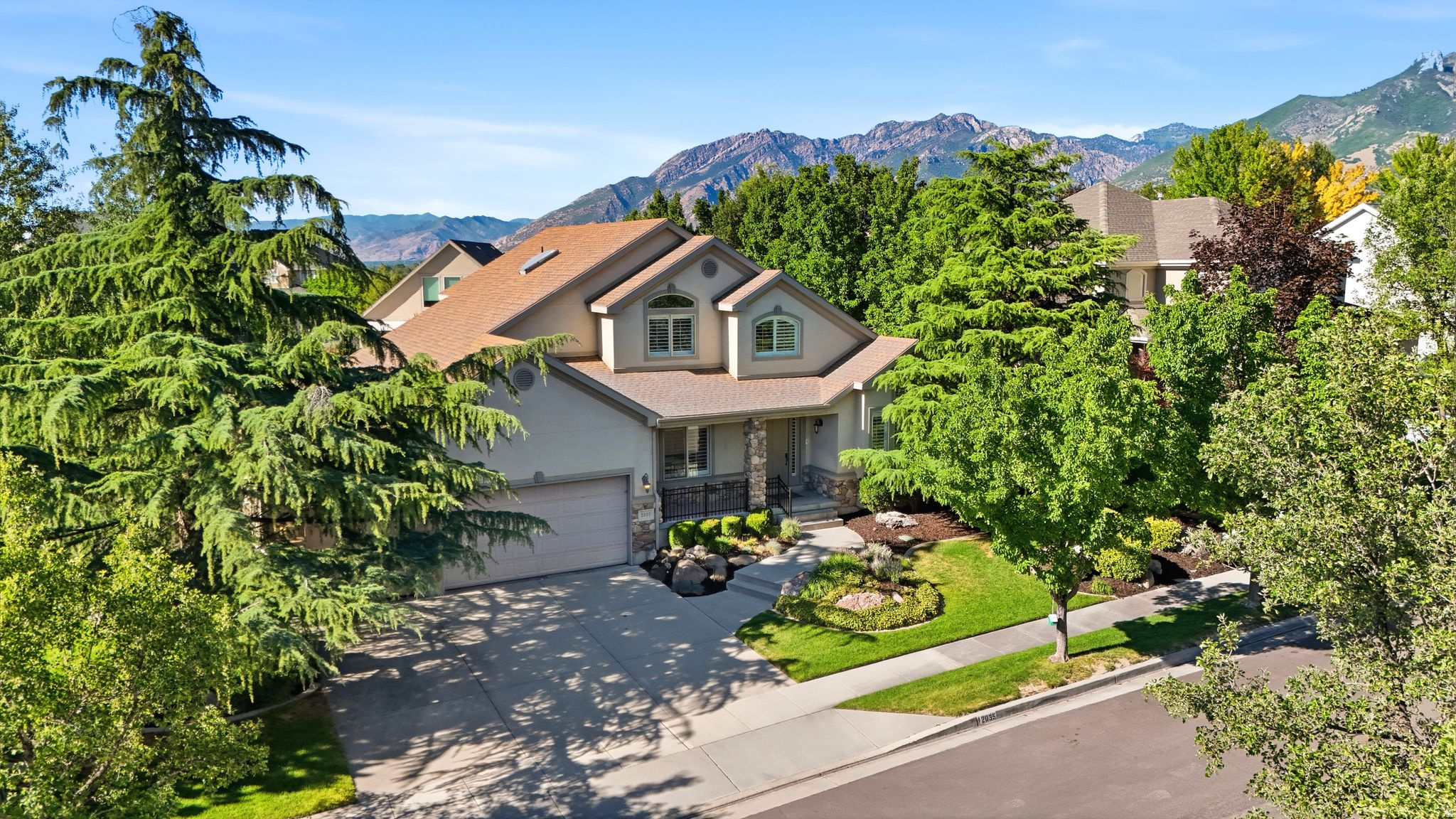 THE RIDGE@ LITTLE CO - Residential