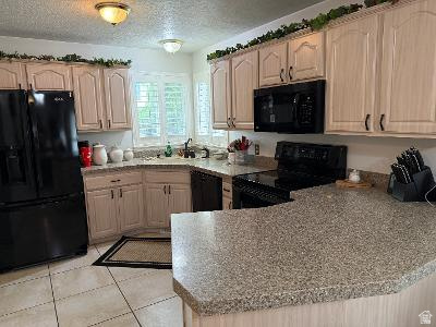 ORCHARD HILLS - Residential