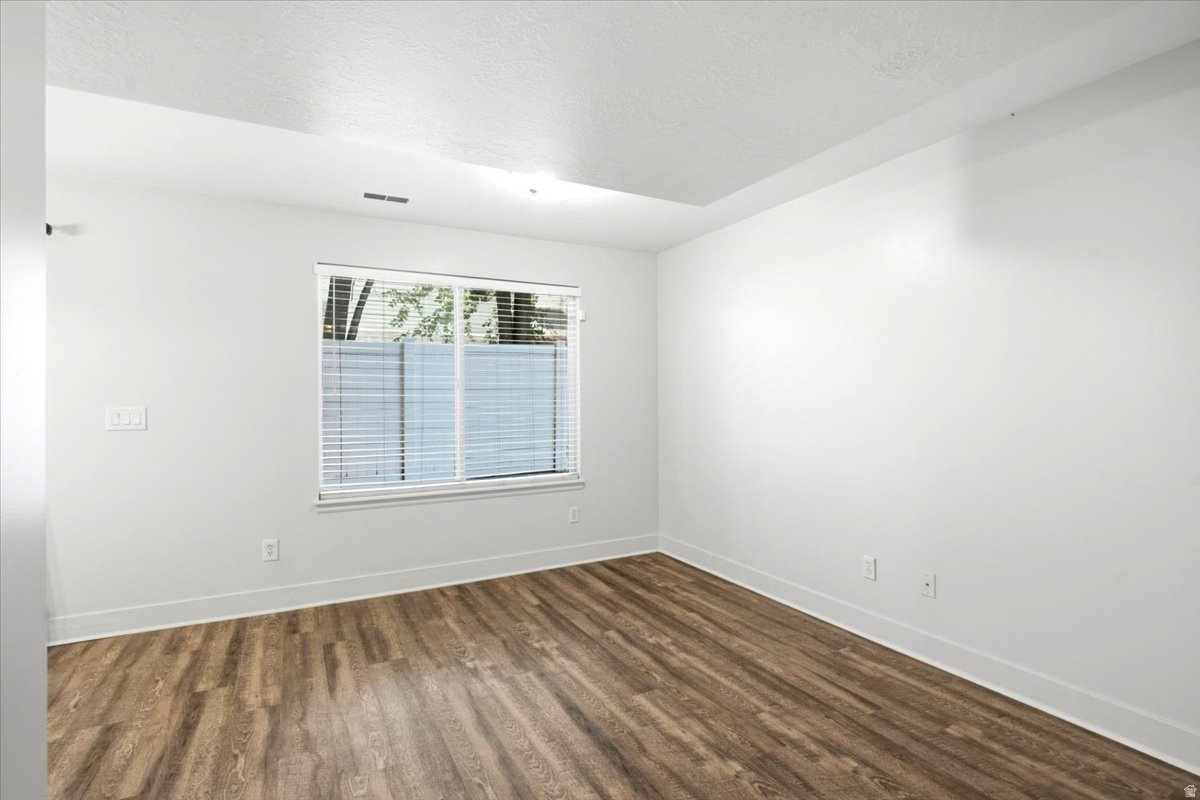 PARK HAVEN CONDOS - Residential