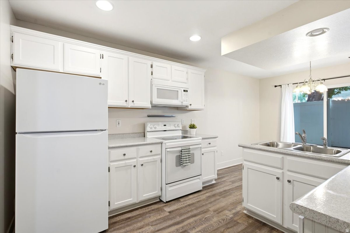 PARK HAVEN CONDOS - Residential