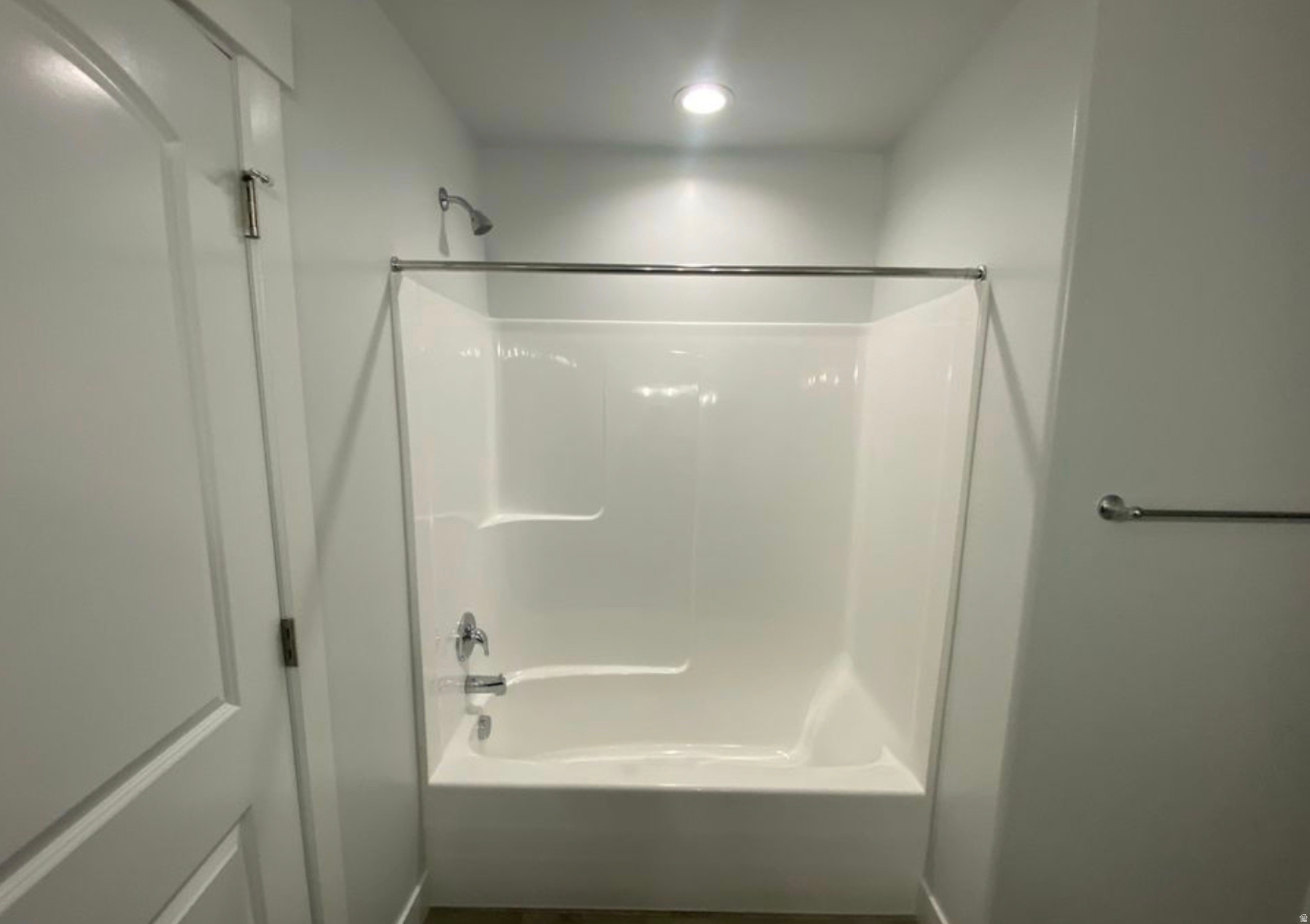 BRINGHURST STATION - Residential Lease