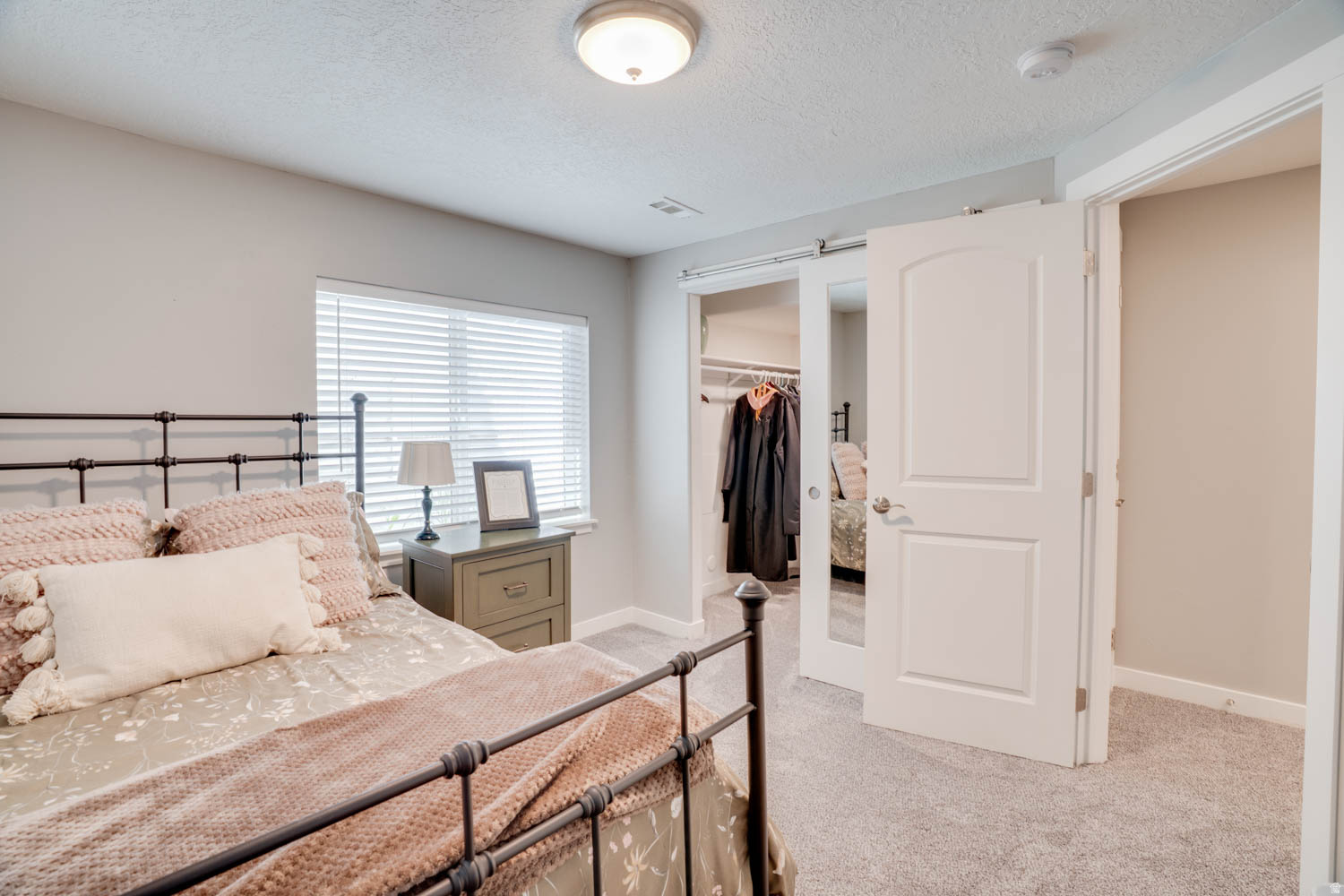 VALLEY STATION - Residential