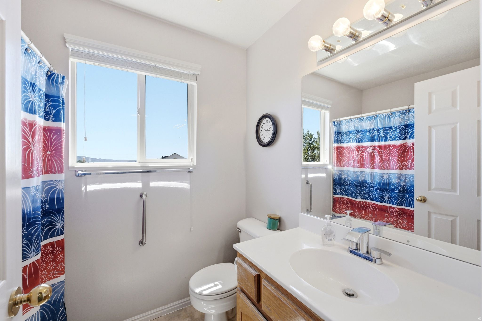 NORTH HILLS ESTATES - Residential