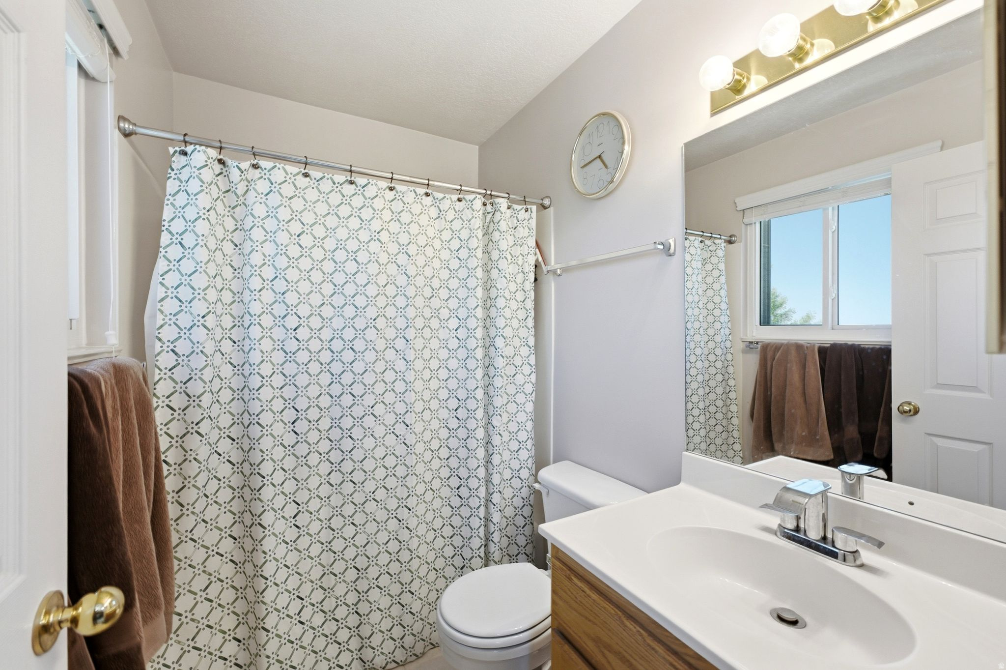 NORTH HILLS ESTATES - Residential
