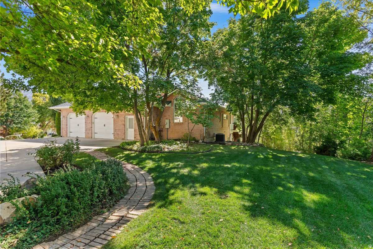 GREENSVIEW ESTATES - Residential