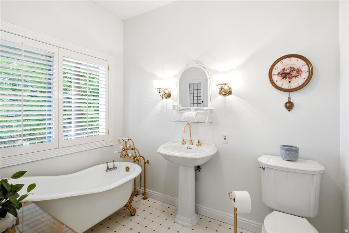GREENSVIEW ESTATES - Residential