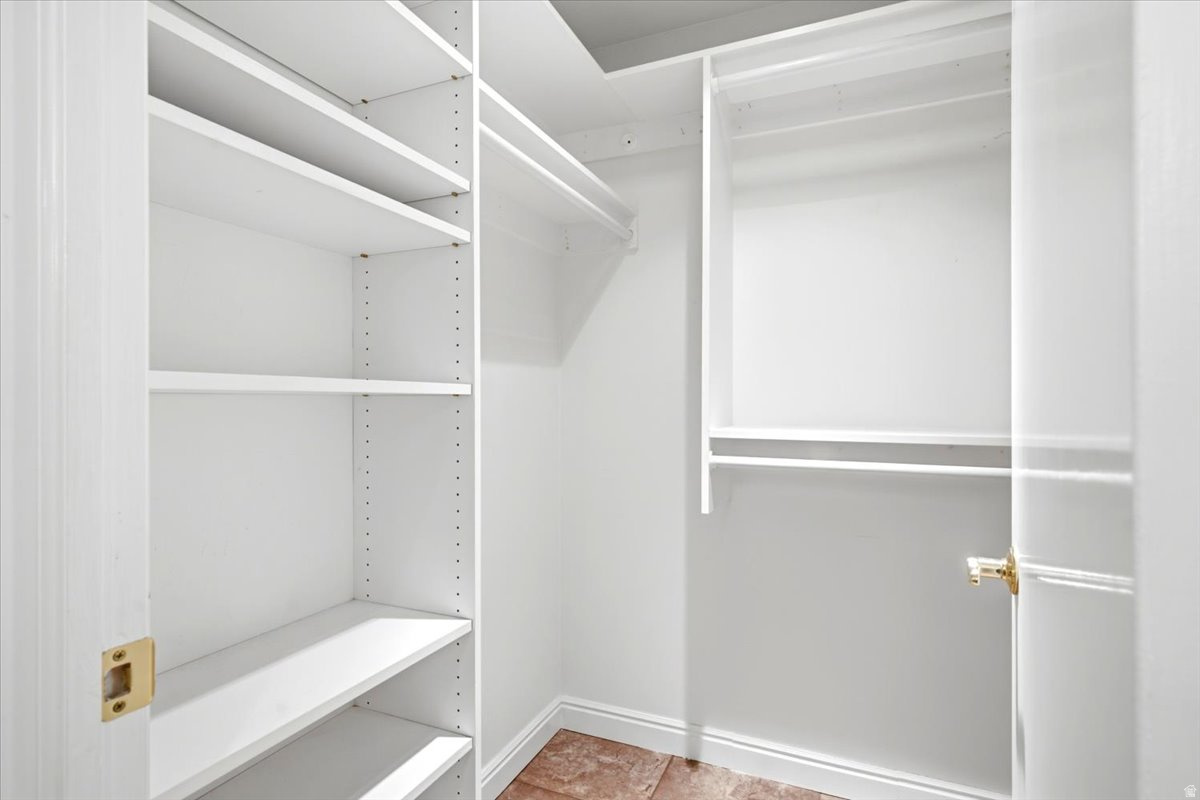 GREENSVIEW ESTATES - Residential