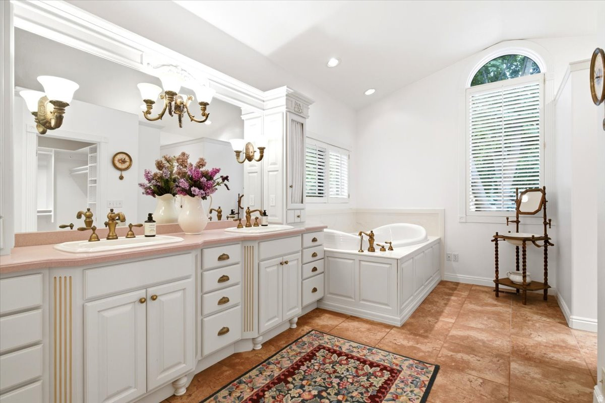GREENSVIEW ESTATES - Residential