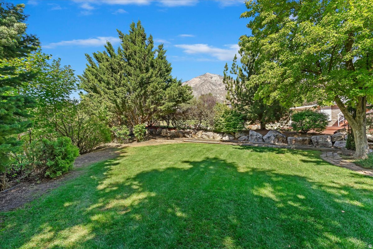 GREENSVIEW ESTATES - Residential