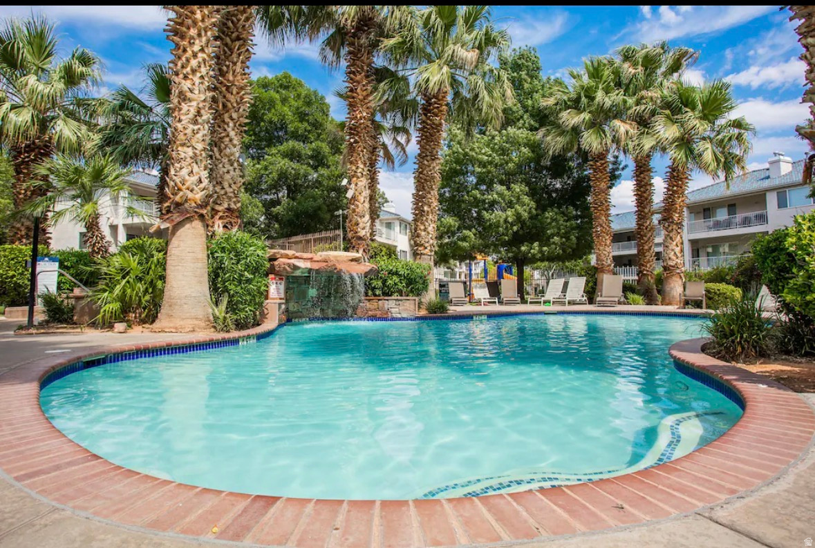 LAS PALMAS RESORT CONDOS - Residential