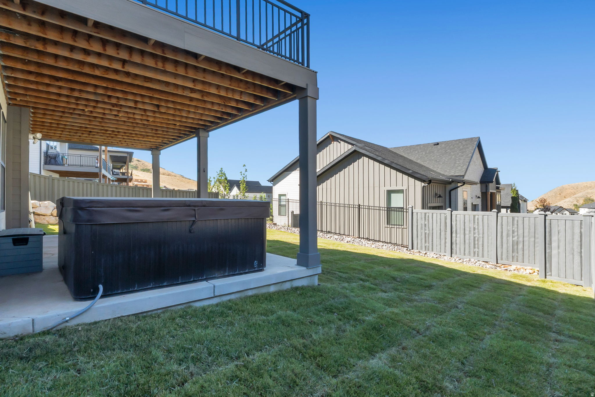 CANYON POINT - Residential