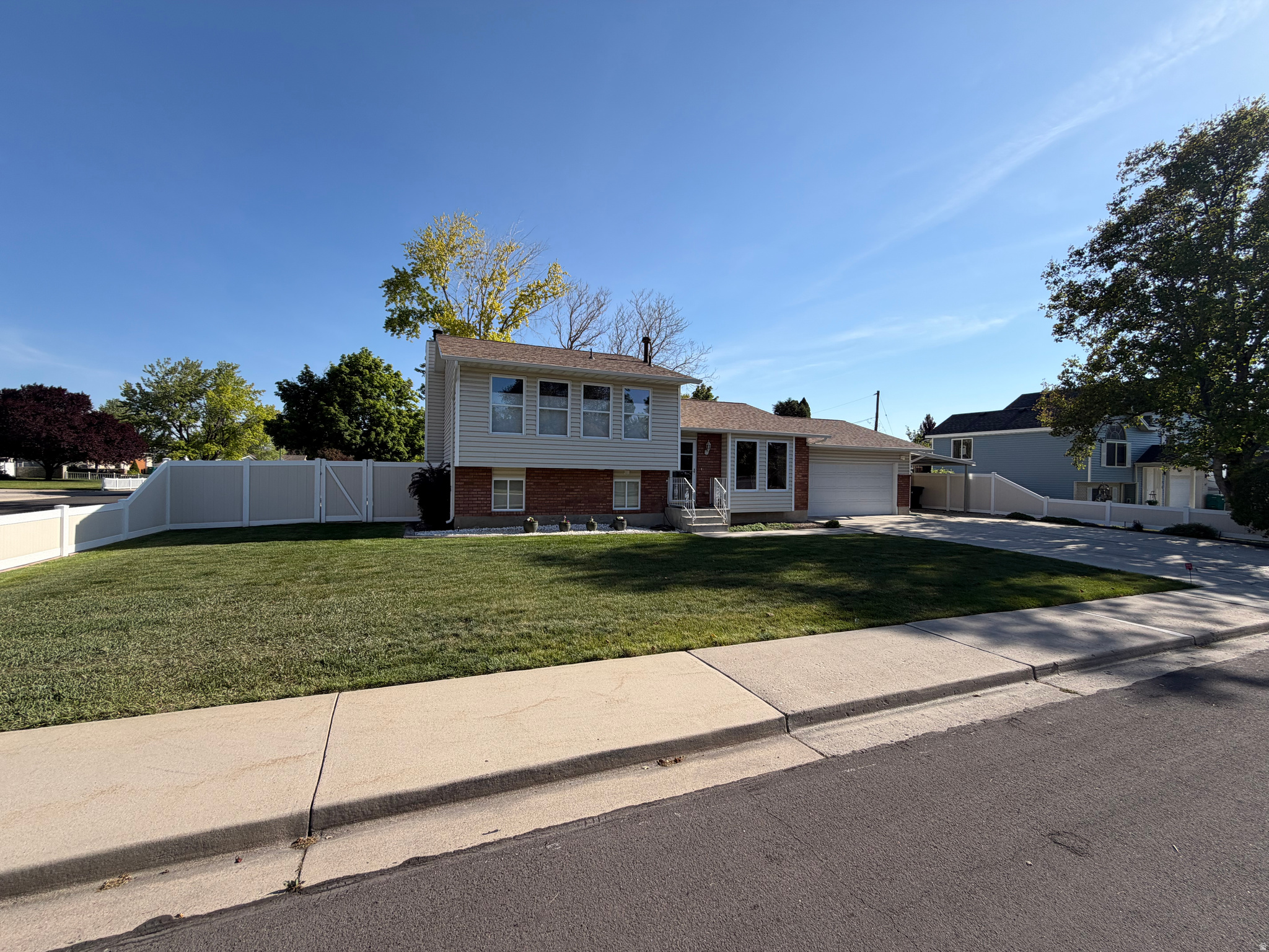 LAVELL ESTATES - Residential