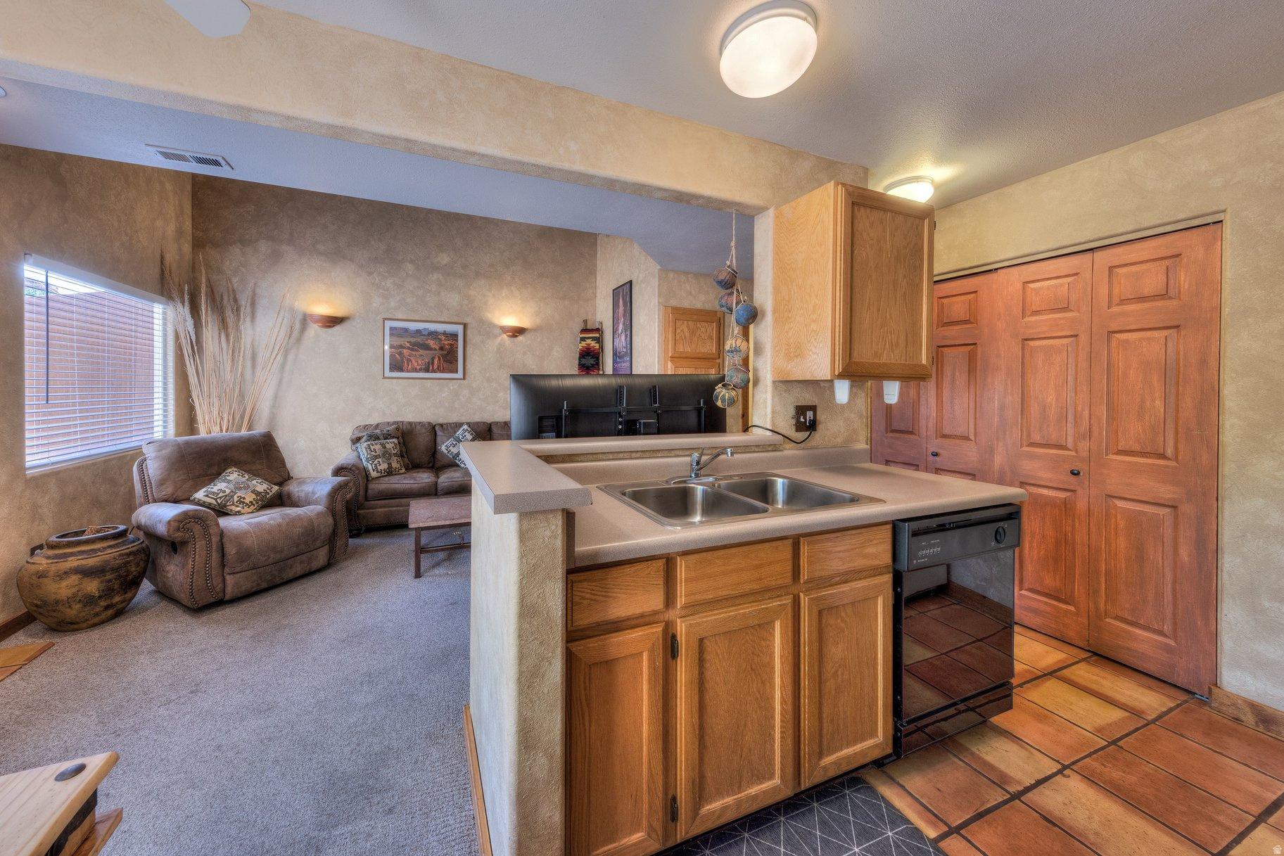 SOLANO VALLEJO VILLAS - Residential