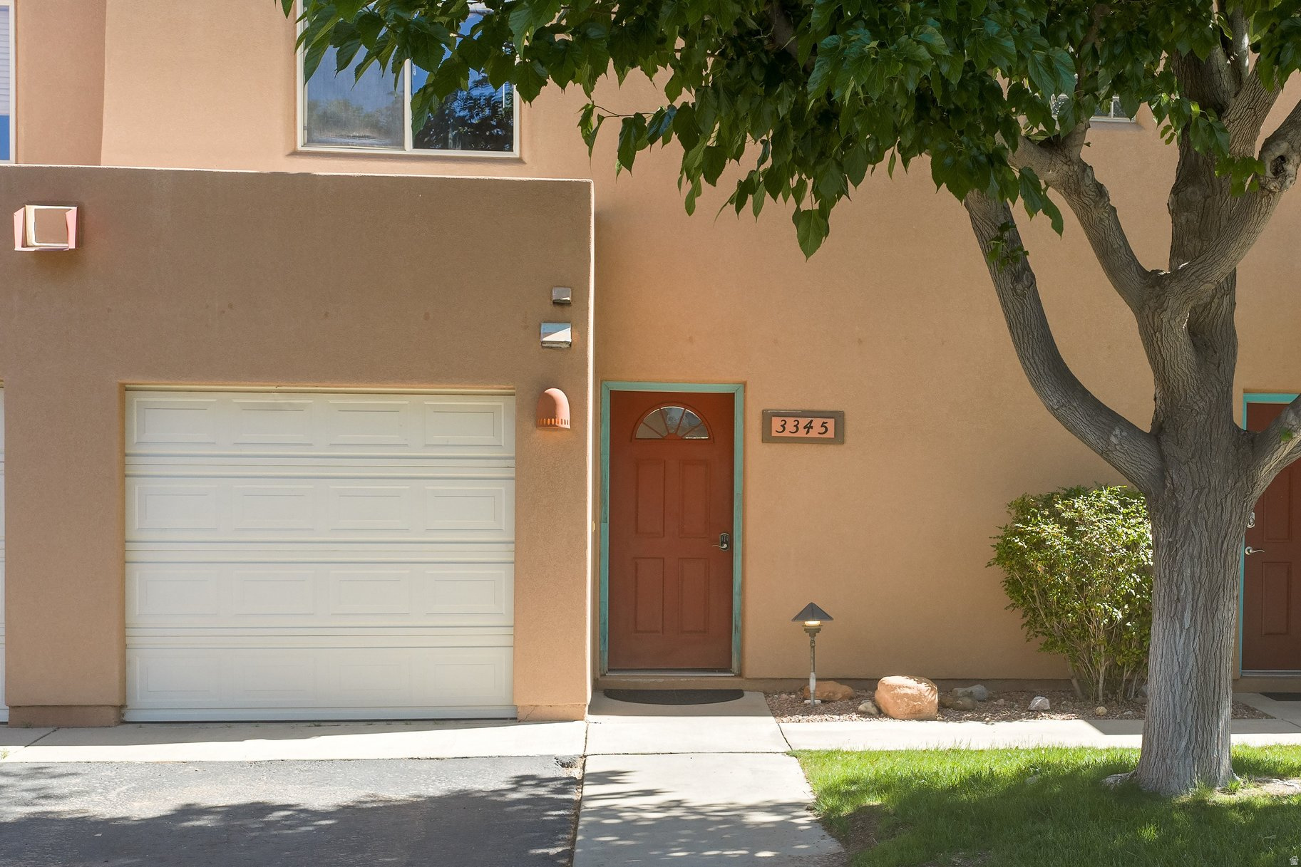 SOLANO VALLEJO VILLAS - Residential