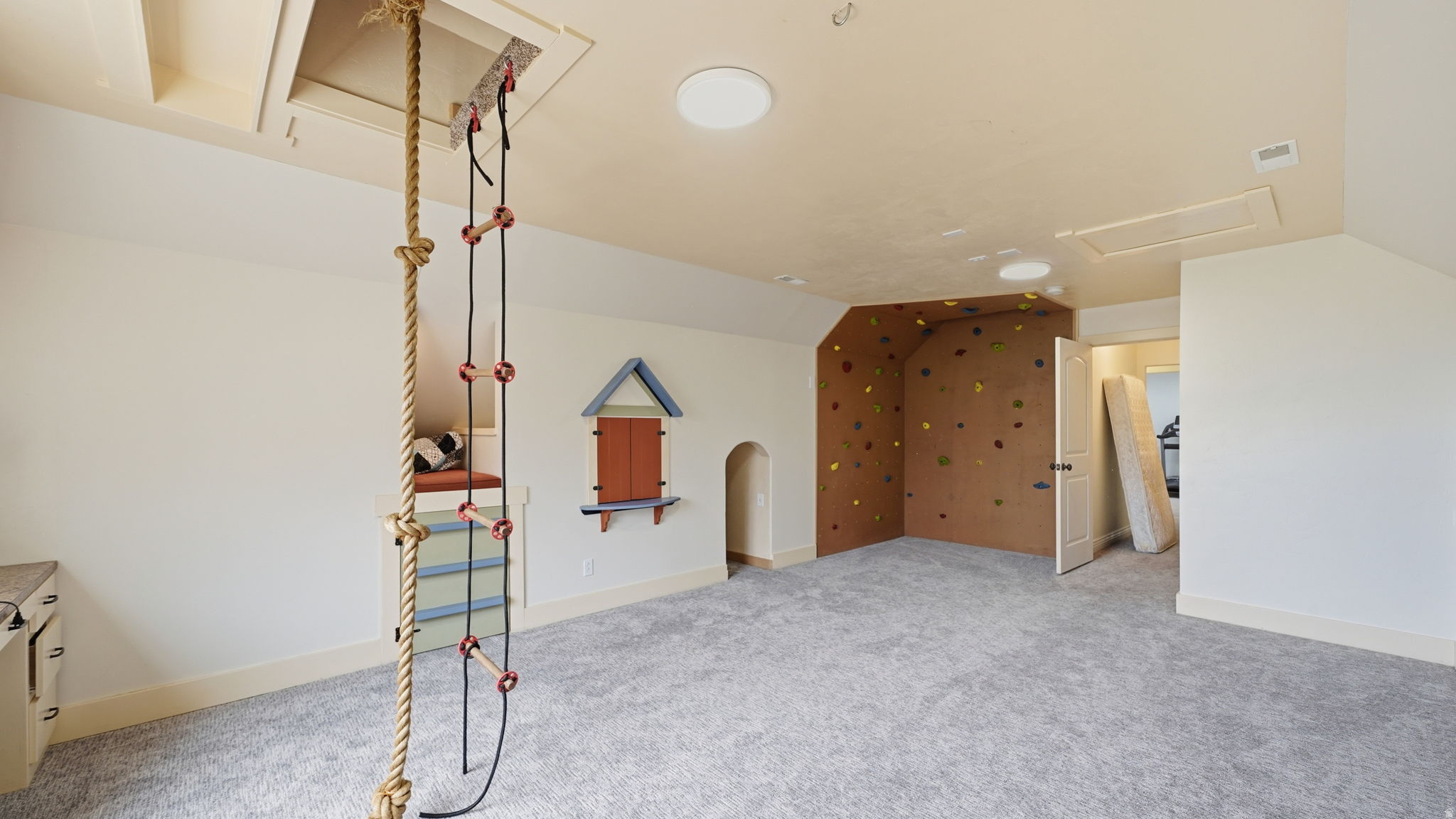 CANYON HEIGHTS AT CE - Residential