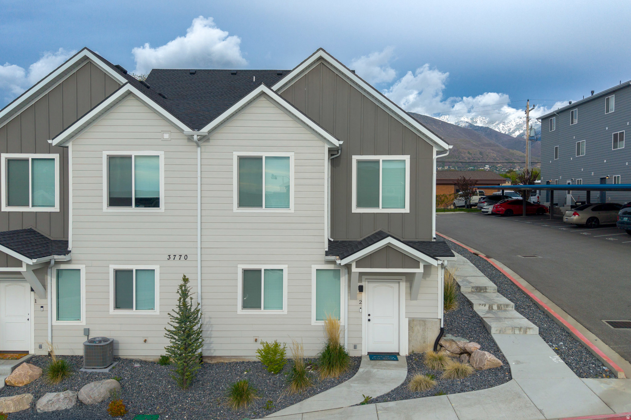 GRANT AVENUE TOWNHOMES - Residential