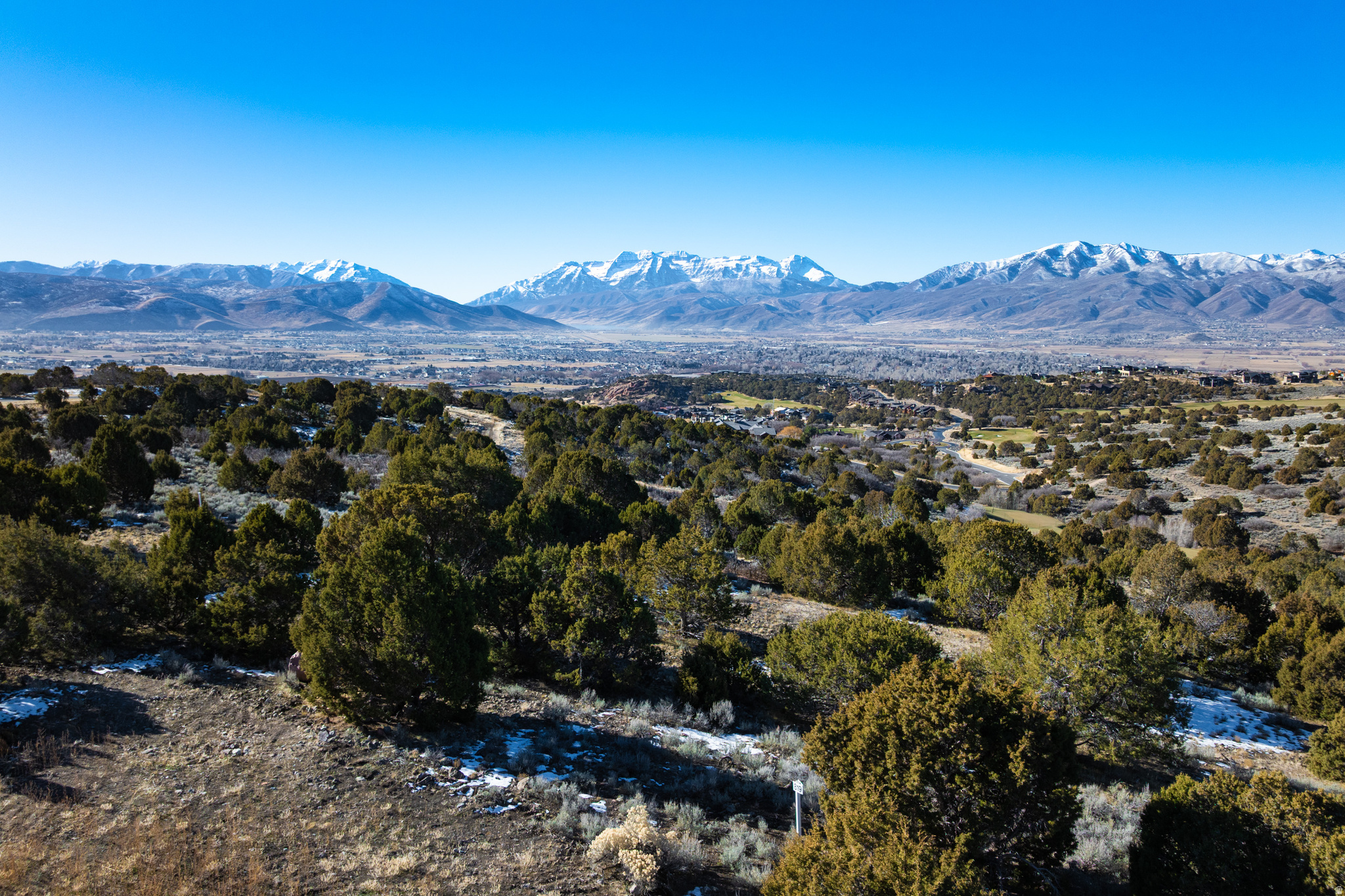 RED LEDGES - Land