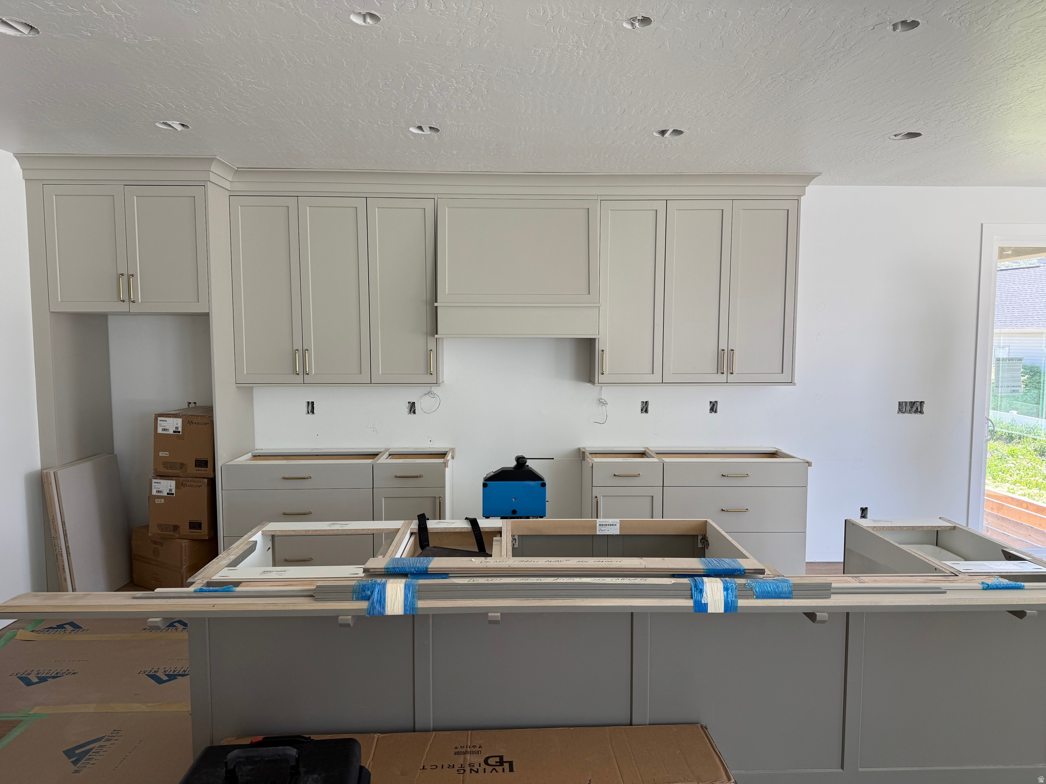 SUMMERHILL LANE - Residential