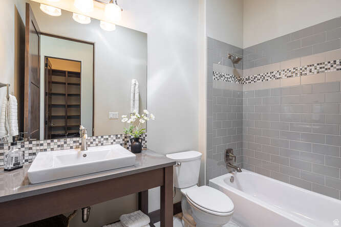 STONE CLIFF PH 10 - Residential