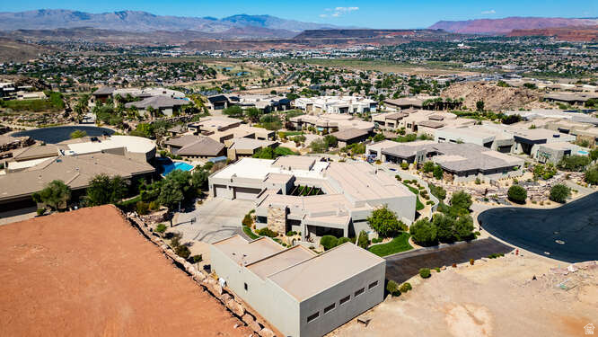 STONE CLIFF PH 10 - Residential