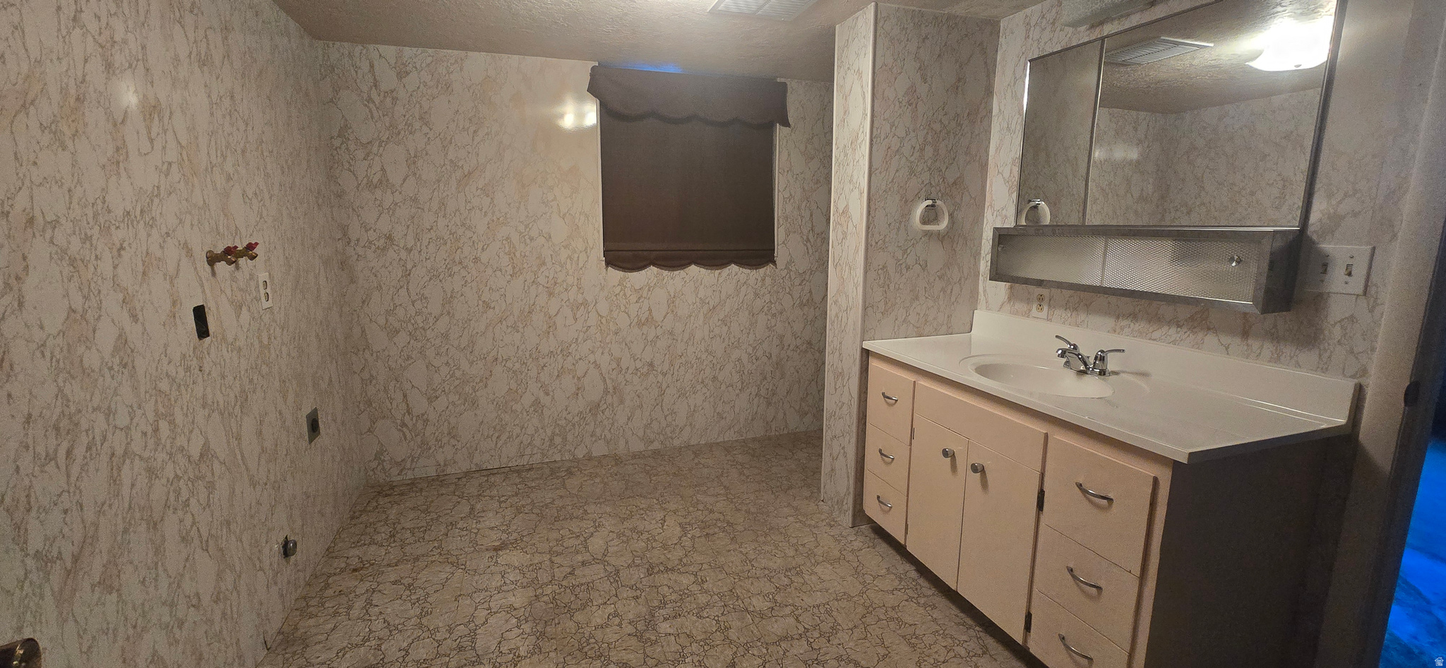 TANGLEWOOD - Residential