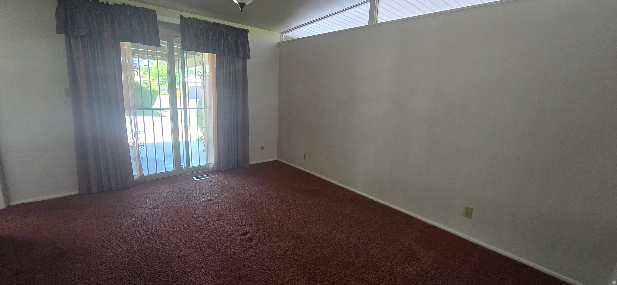 TANGLEWOOD - Residential