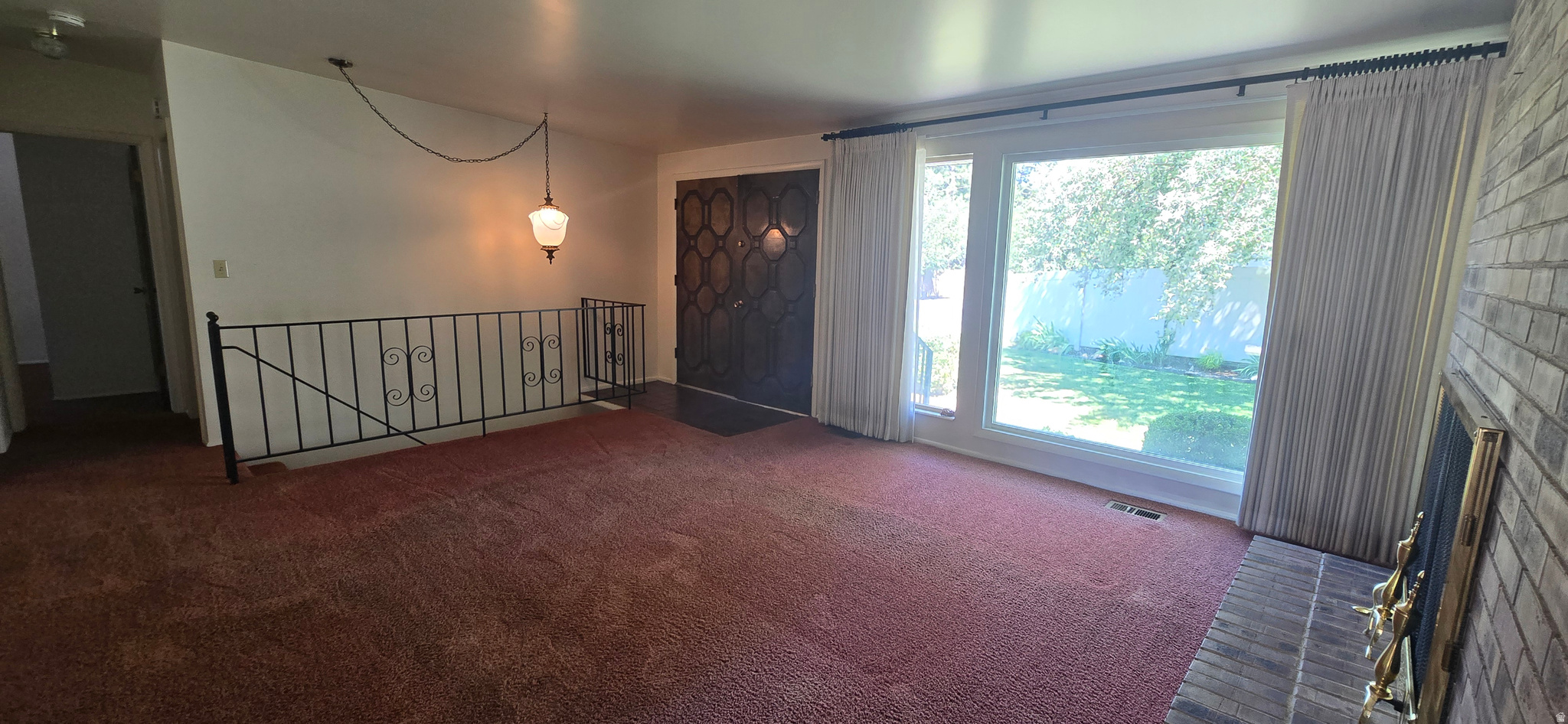 TANGLEWOOD - Residential