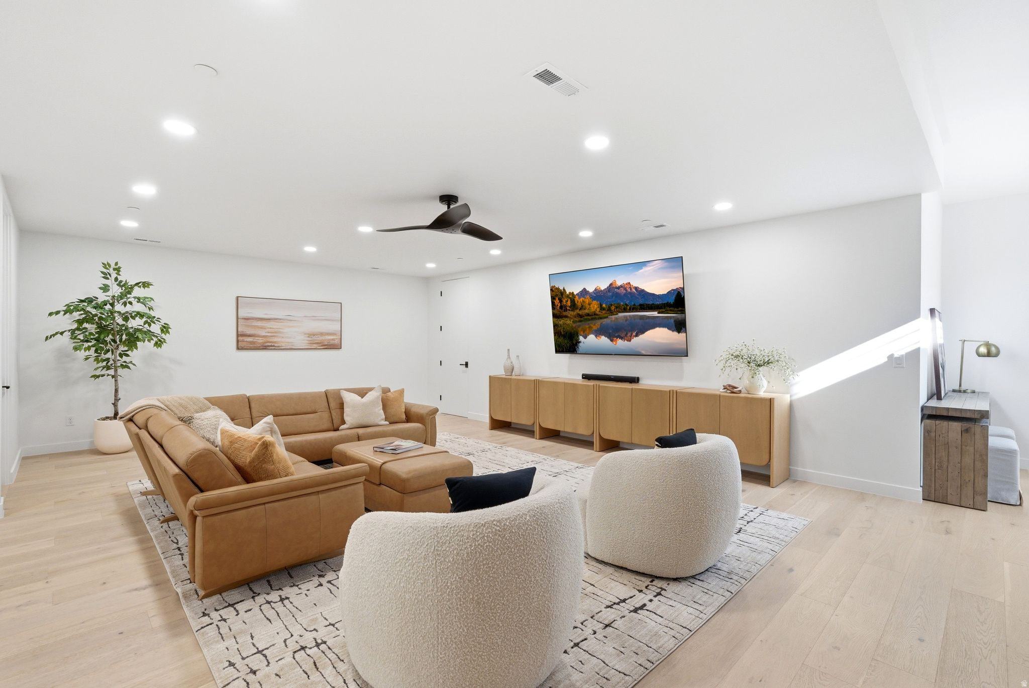 HIGHLANDS AT WOLF CREEK - Residential