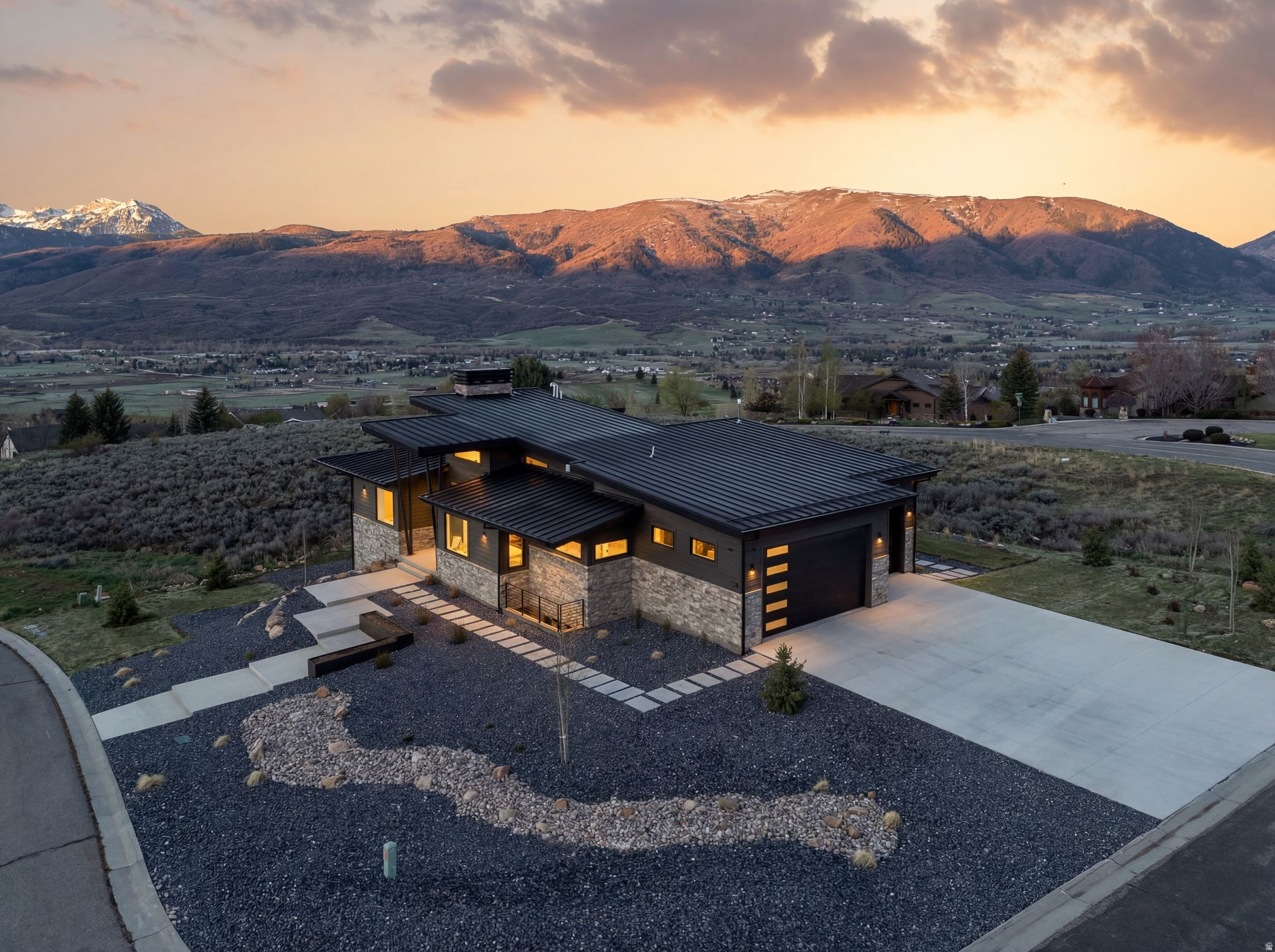 HIGHLANDS AT WOLF CREEK - Residential