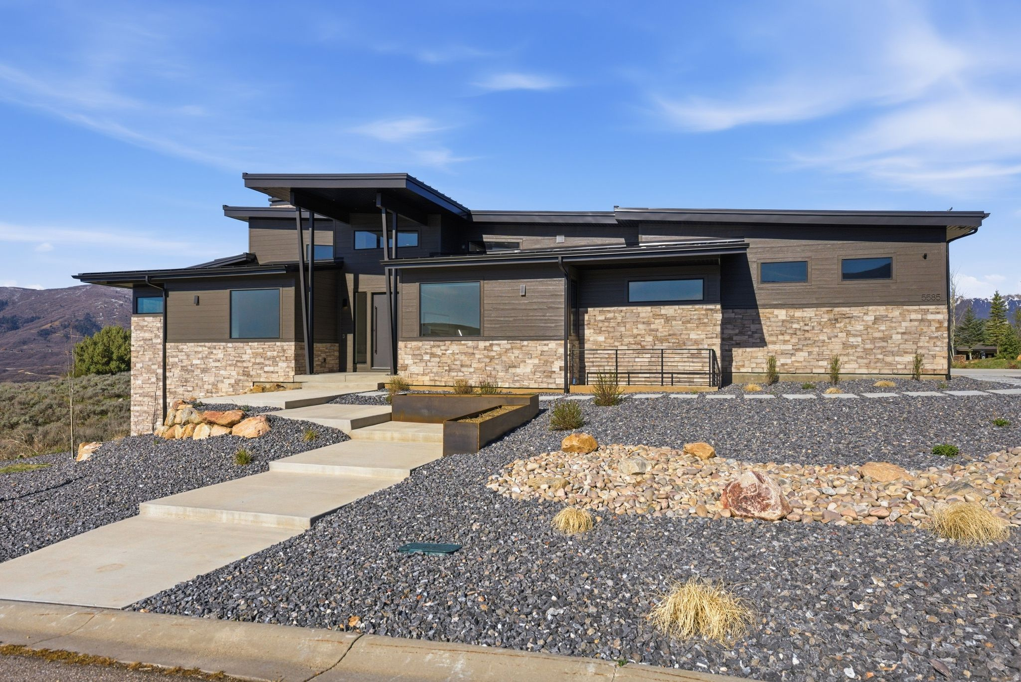 HIGHLANDS AT WOLF CREEK - Residential