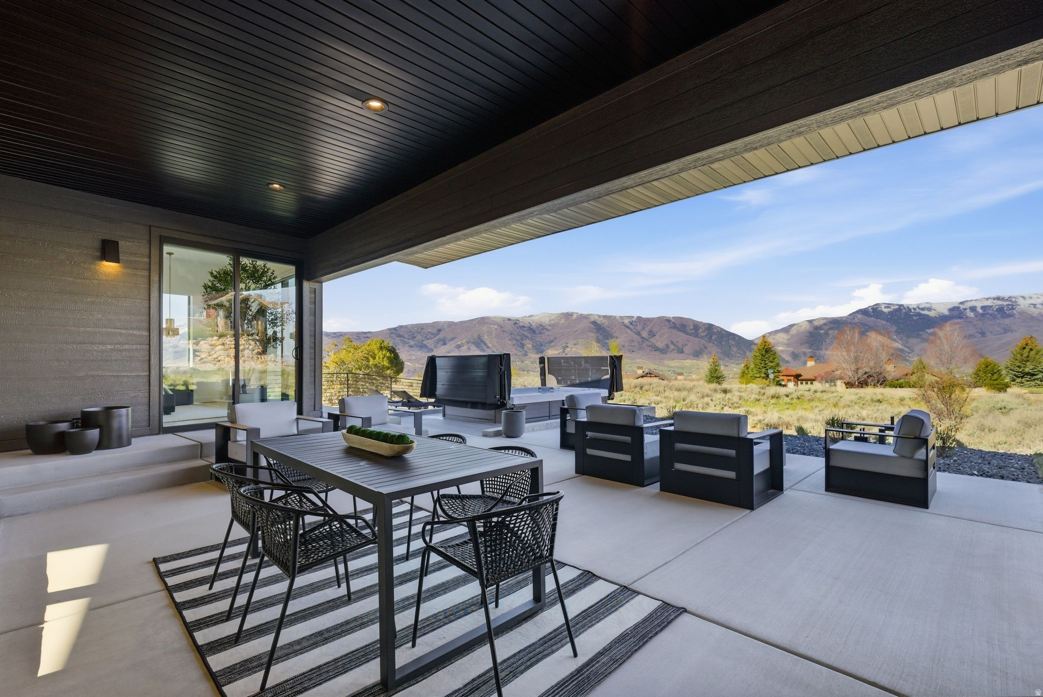 HIGHLANDS AT WOLF CREEK - Residential