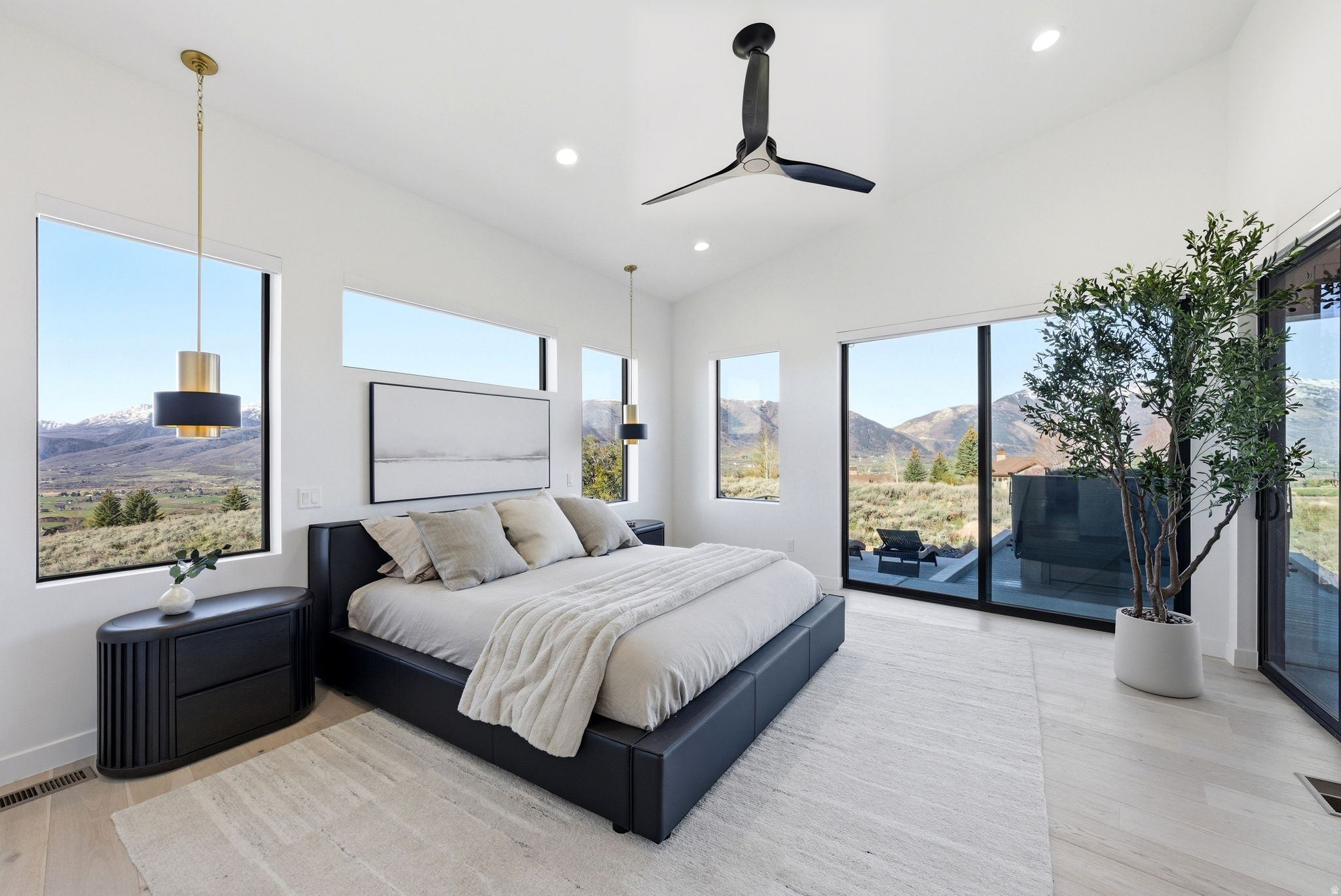 HIGHLANDS AT WOLF CREEK - Residential