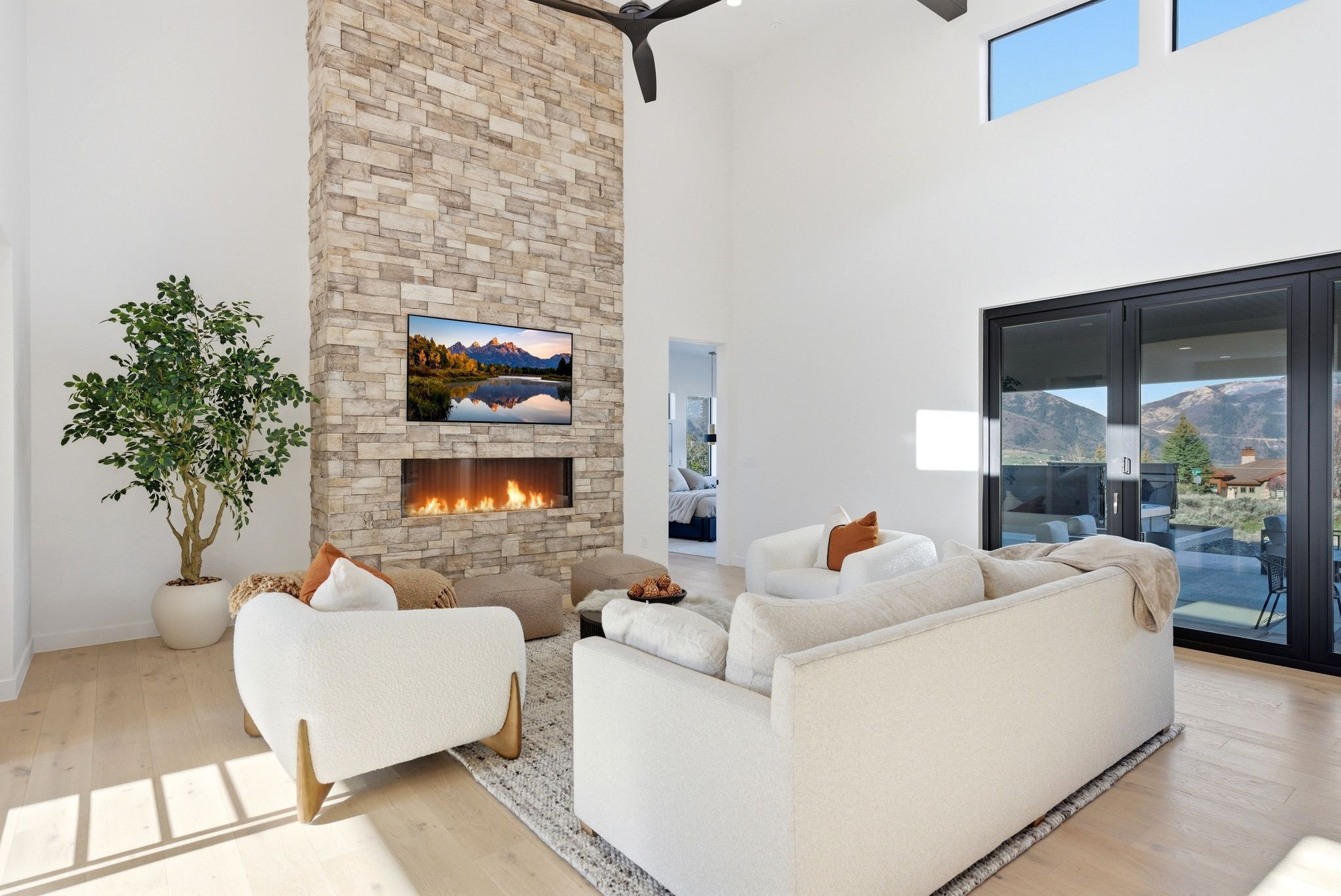 HIGHLANDS AT WOLF CREEK - Residential