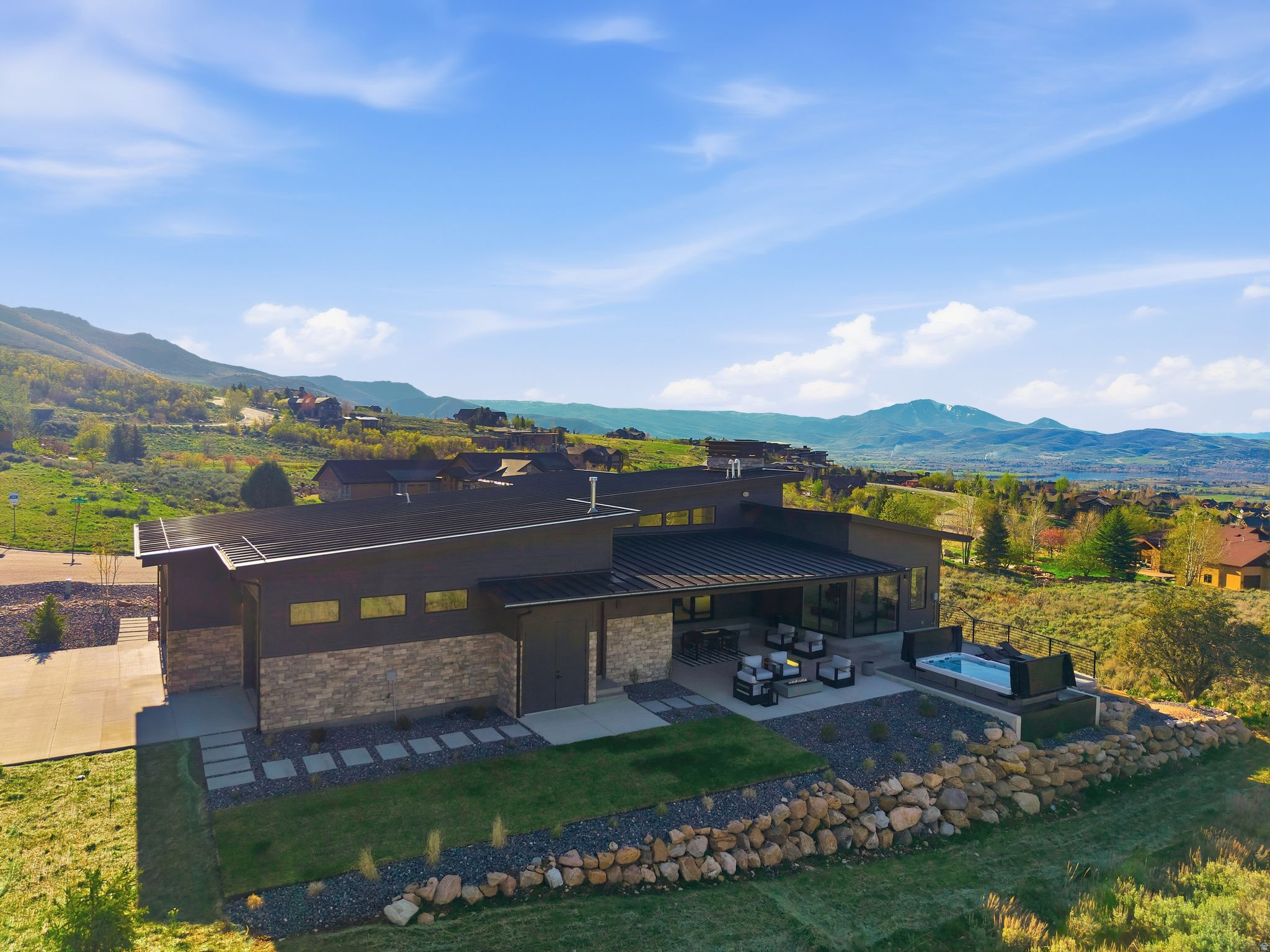 HIGHLANDS AT WOLF CREEK - Residential