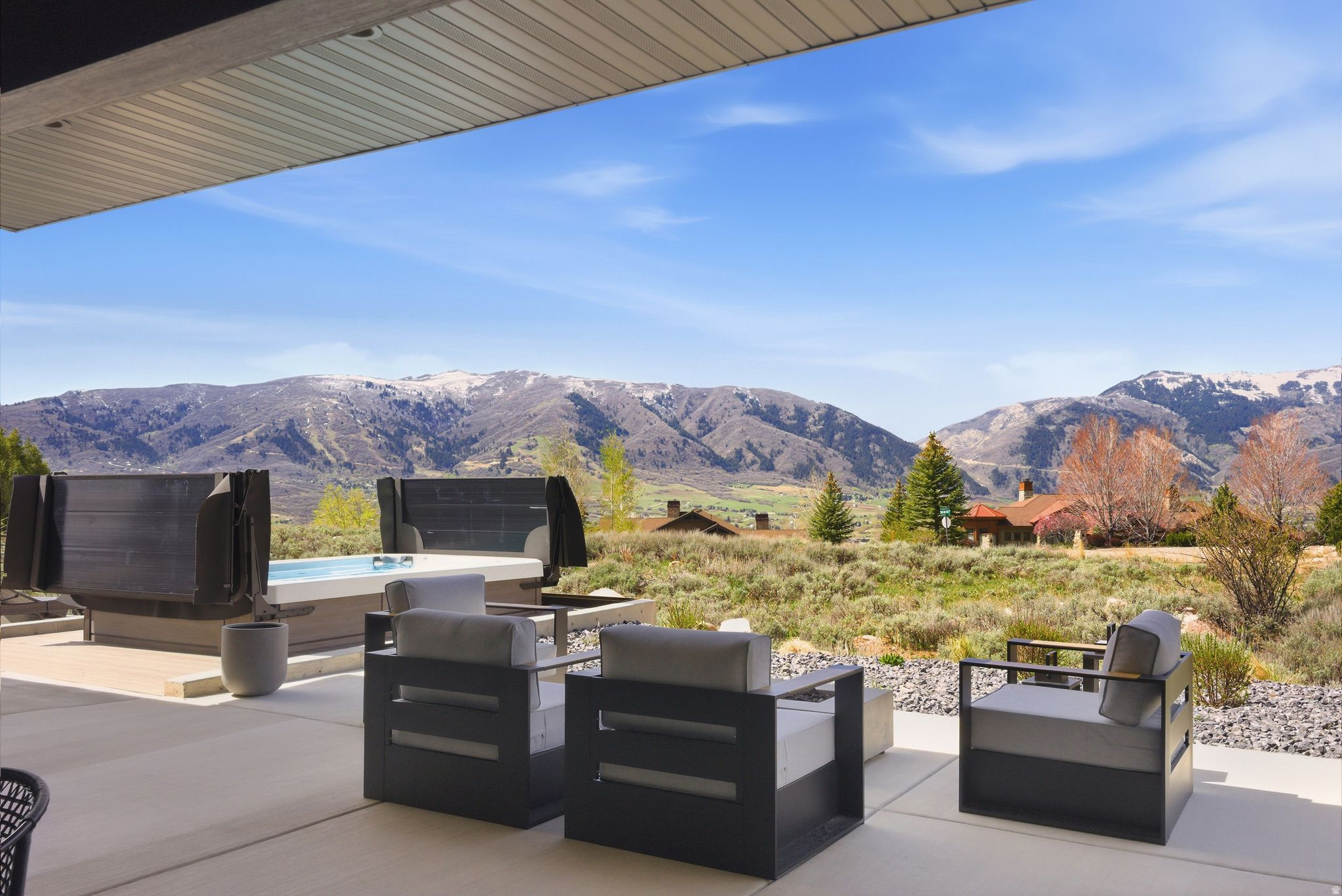 HIGHLANDS AT WOLF CREEK - Residential