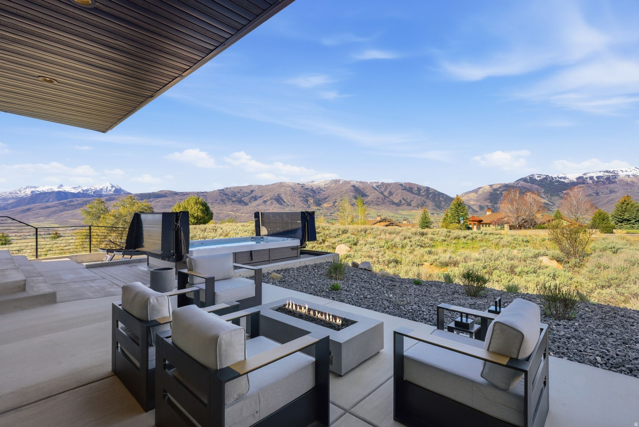 HIGHLANDS AT WOLF CREEK - Residential
