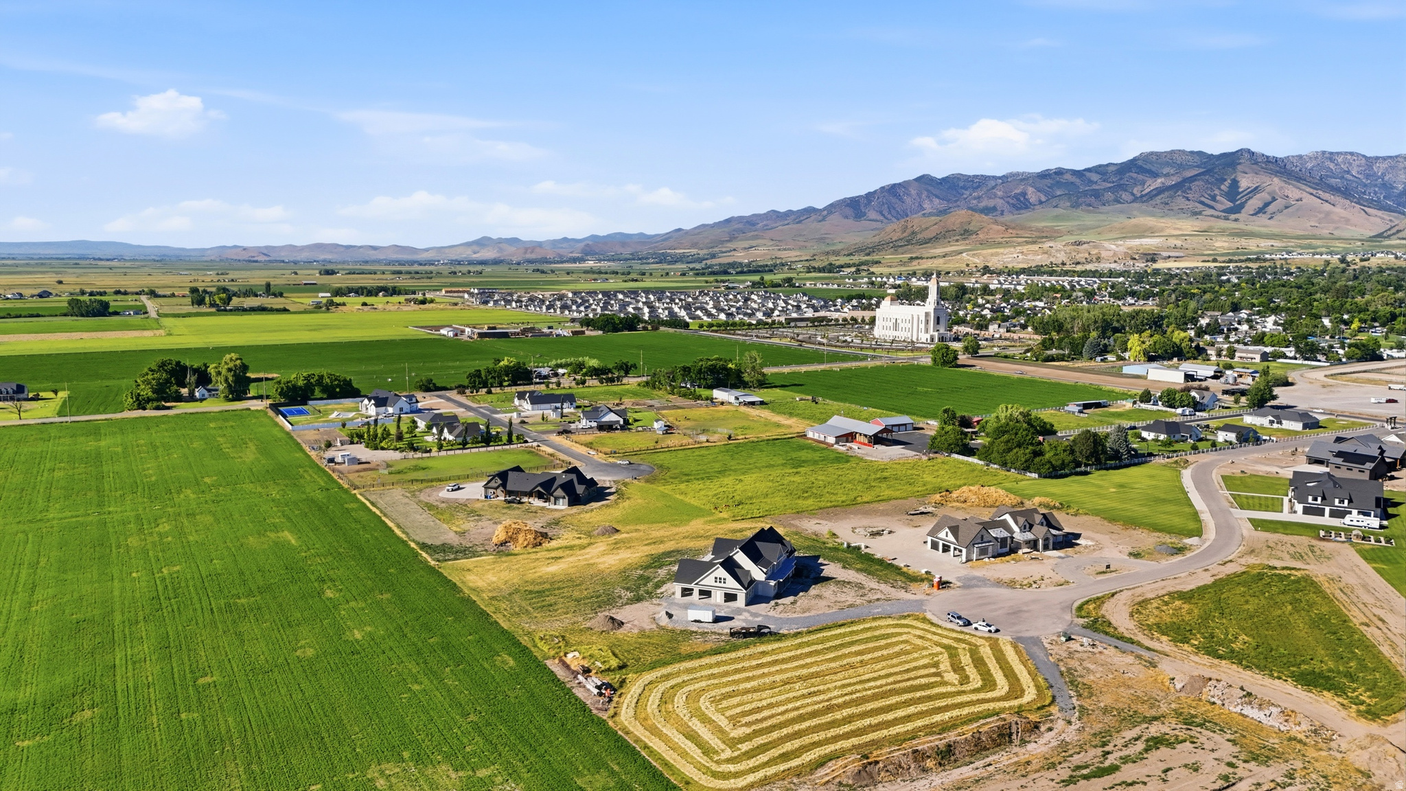 NORTH CREEKSIDE SUBDIVISION - Residential
