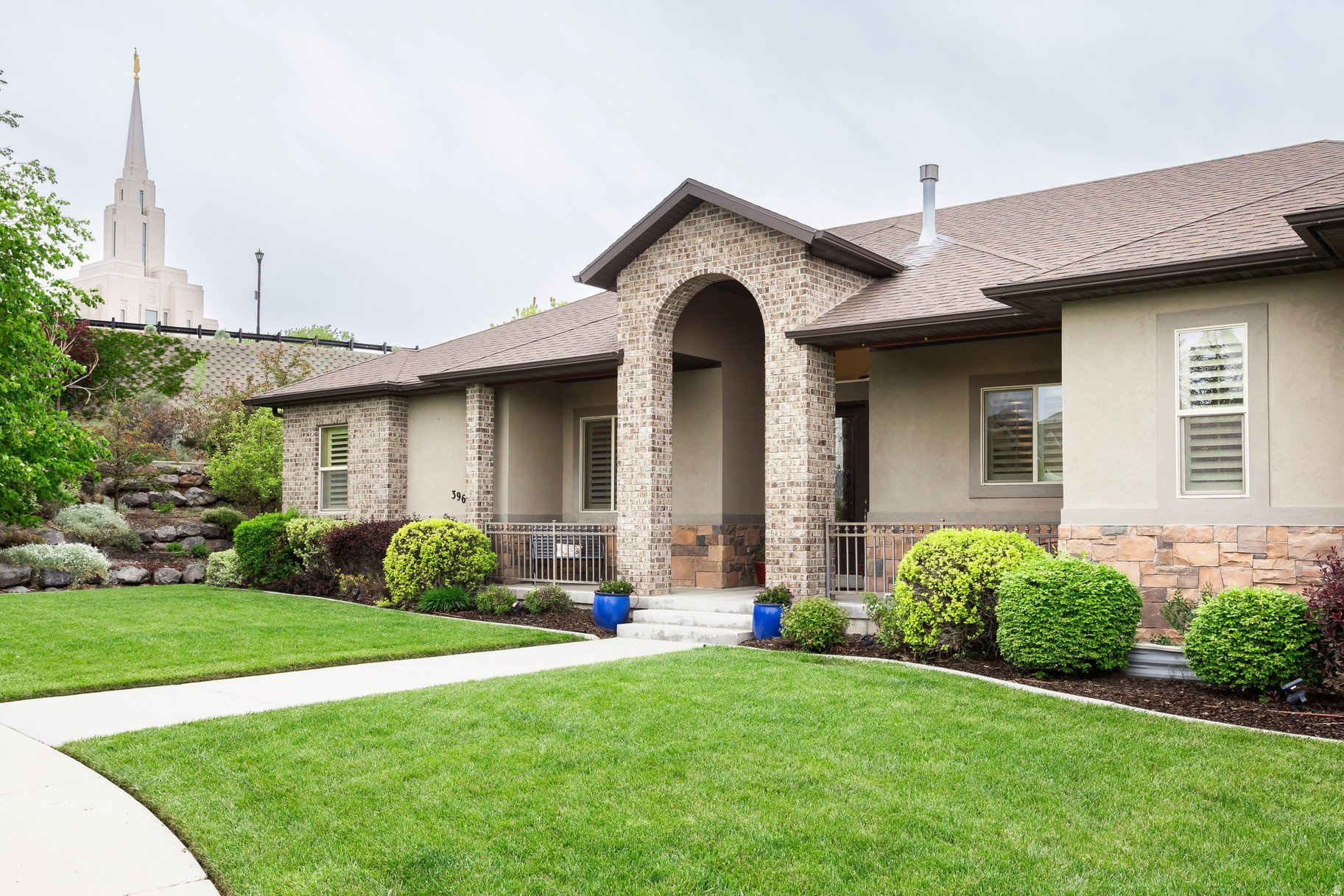 JORDAN HEIGHTS - Residential