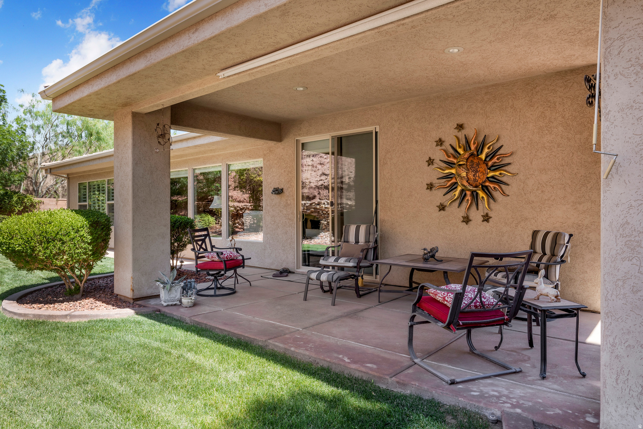 DESERT SHADOWS - Residential