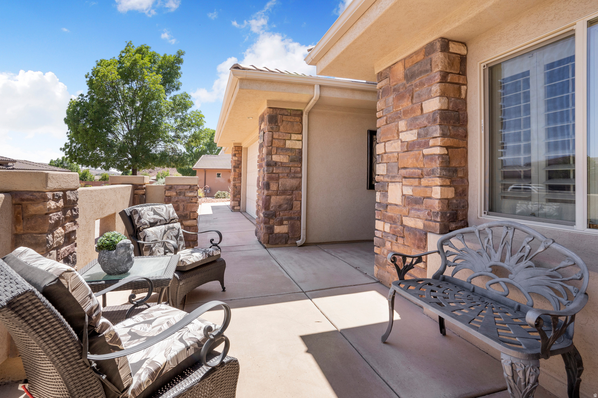 DESERT SHADOWS - Residential